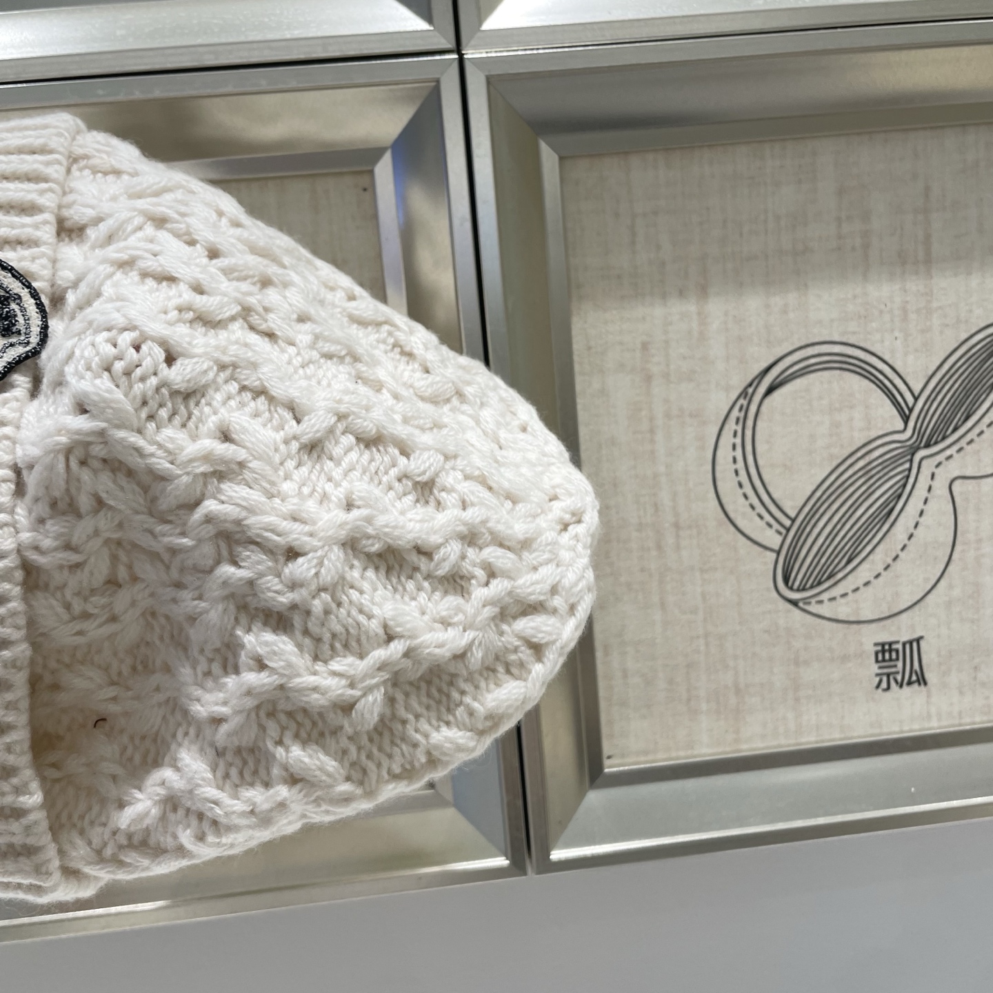   蒙口Moncler盟可睐💥官网经典针织帽，原单复刻.非常柔软亲肤，弹性很好💓有质感又非常百搭的款式~