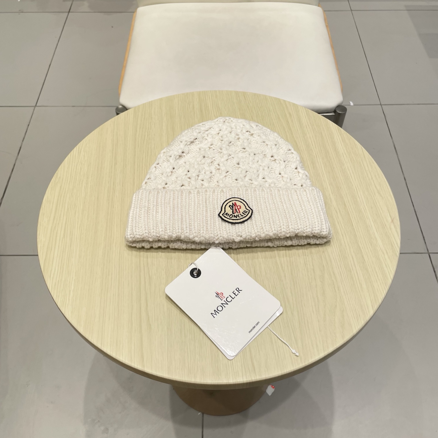 NO:362831,Moncler Mengkeli official website classic knitted hat, original single replica. Very soft and skin-friendly, very elastic, textured and very versatile style~ Warm cashmere wool hat, both size is elastic~ universal for men and women, can be worn for any head circumference. Super good quality, sincerely recommended hat, straw hat, fisherman hat, baseball hat, knit hat, hat, Moncler, Moncler, espadrilles, hats蒙口Moncler盟可睐官网经典针织帽,原单复刻.非常柔软亲肤,弹性很好有质感又非常百搭的款式~保暖的 羊绒毛线帽,均码有弹性~男女通用,任何头围都可以佩戴.质量超好真心推荐帽子草帽渔夫帽棒球帽针织帽,帽子,Moncler,Moncler,espadrilles,hats,hat