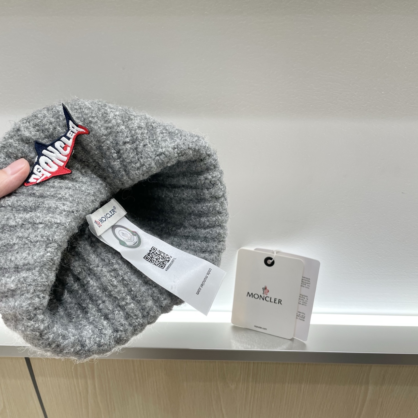  蒙口Moncler盟可睐💥官网经典针织帽，原单复刻.非常柔软亲肤，弹性很好💓有质感又非常百搭的款式~保
