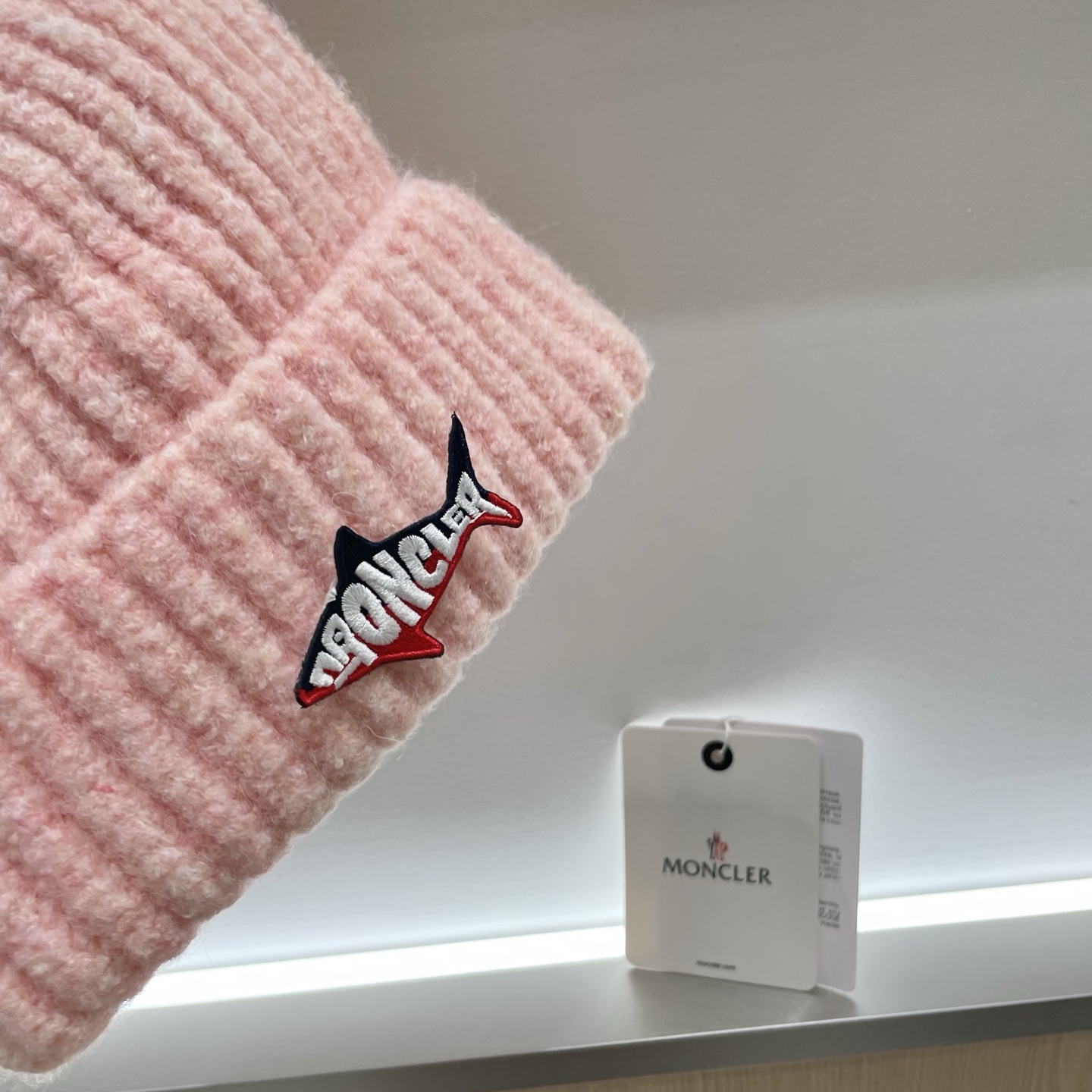  蒙口Moncler盟可睐💥官网经典针织帽，原单复刻.非常柔软亲肤，弹性很好💓有质感又非常百搭的款式~保