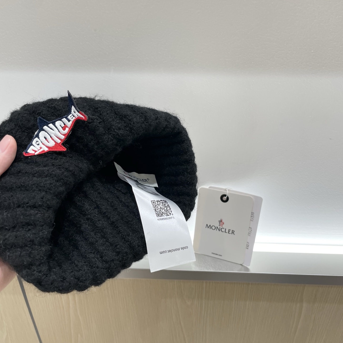 蒙口Moncler盟可睐💥官网经典针织帽，原单复刻.非常柔软亲肤，弹性很好💓有质感又非常百搭的款式~保