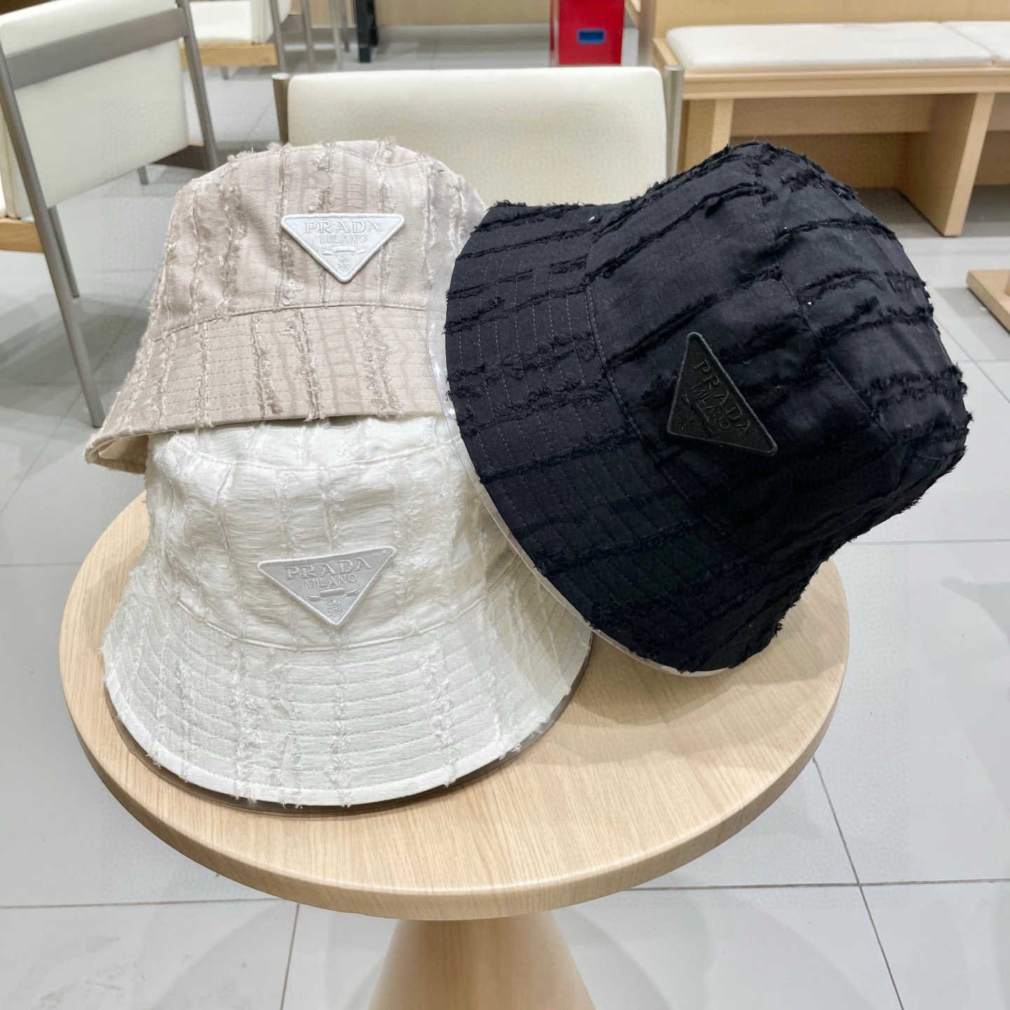  PRADA普拉达渔夫帽，帆布帽，头围57cm