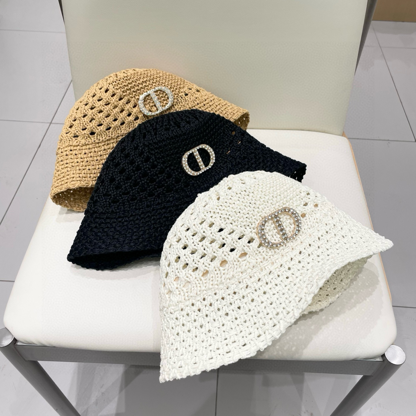  迪奥DIOR简约针织纯色渔夫帽女春夏镂空透气休闲盆帽显脸小遮阳水桶帽