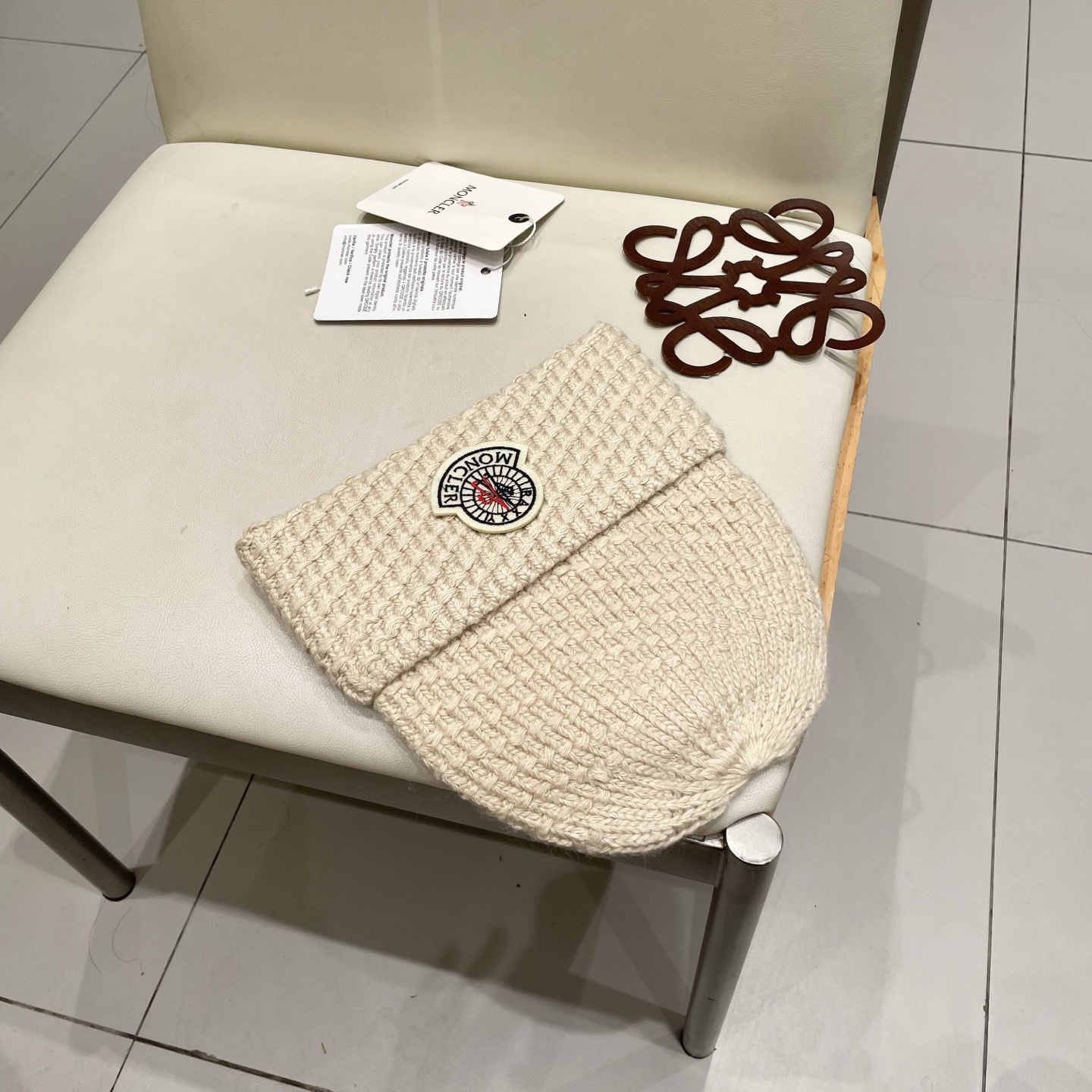  蒙口官方热卖爆款，70羊毛30兔毛针织毛线帽，时尚好品质高端大气，超柔软！超火爆💖质感很赞，出街超好搭