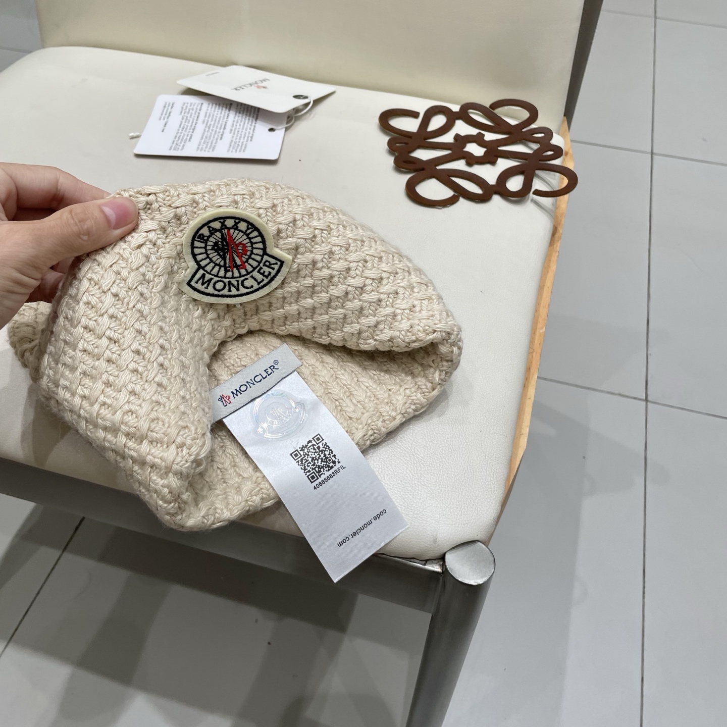  蒙口官方热卖爆款，70羊毛30兔毛针织毛线帽，时尚好品质高端大气，超柔软！超火爆💖质感很赞，出街超好搭