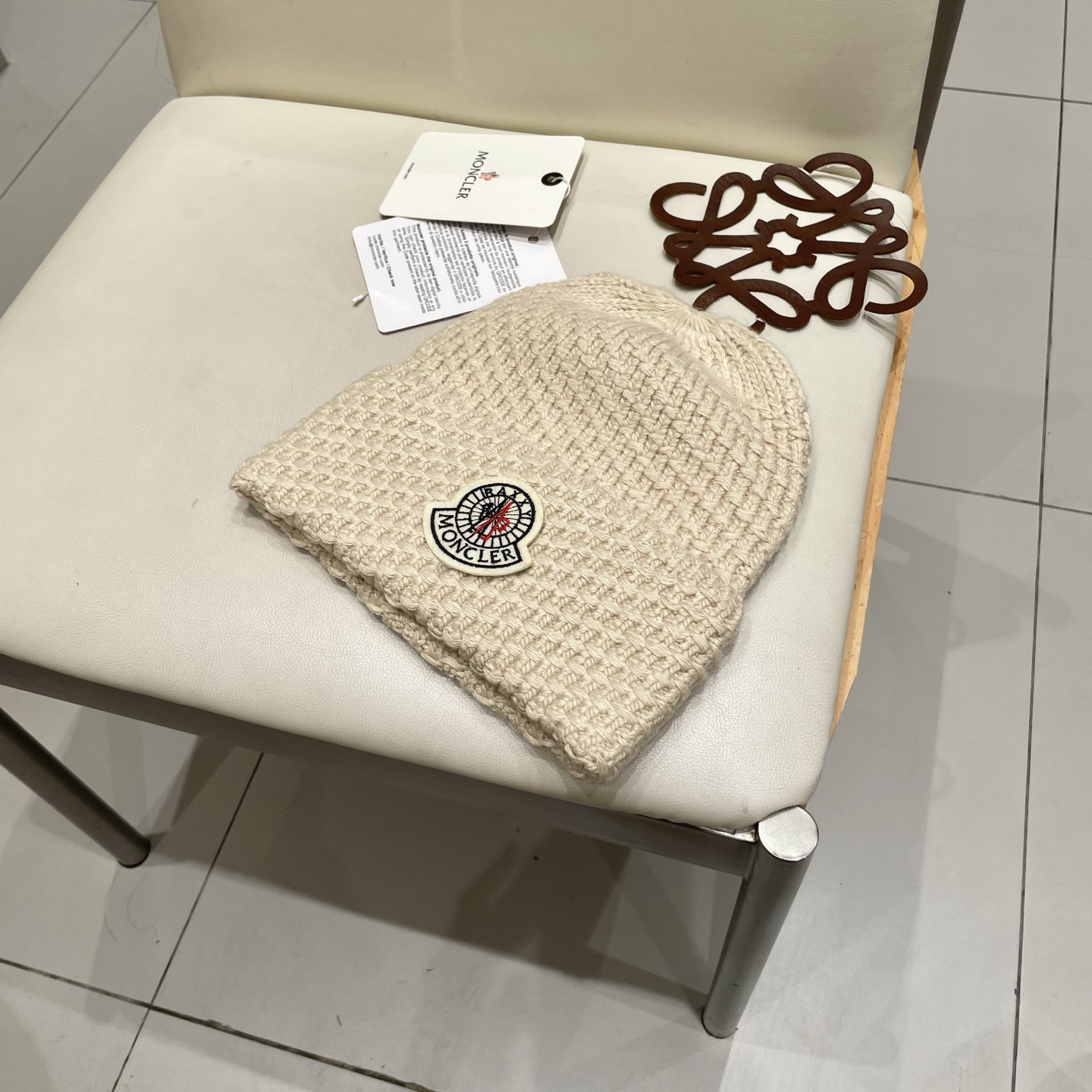  蒙口官方热卖爆款，70羊毛30兔毛针织毛线帽，时尚好品质高端大气，超柔软！超火爆💖质感很赞，出街超好搭