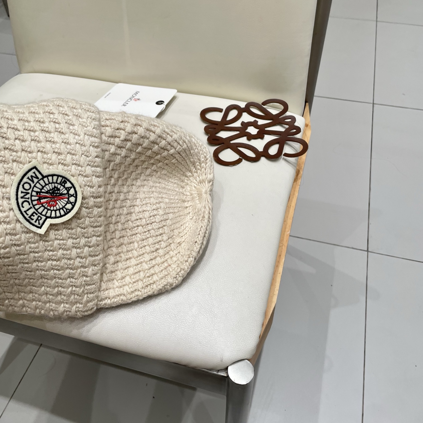  蒙口官方热卖爆款，70羊毛30兔毛针织毛线帽，时尚好品质高端大气，超柔软！超火爆💖质感很赞，出街超好搭