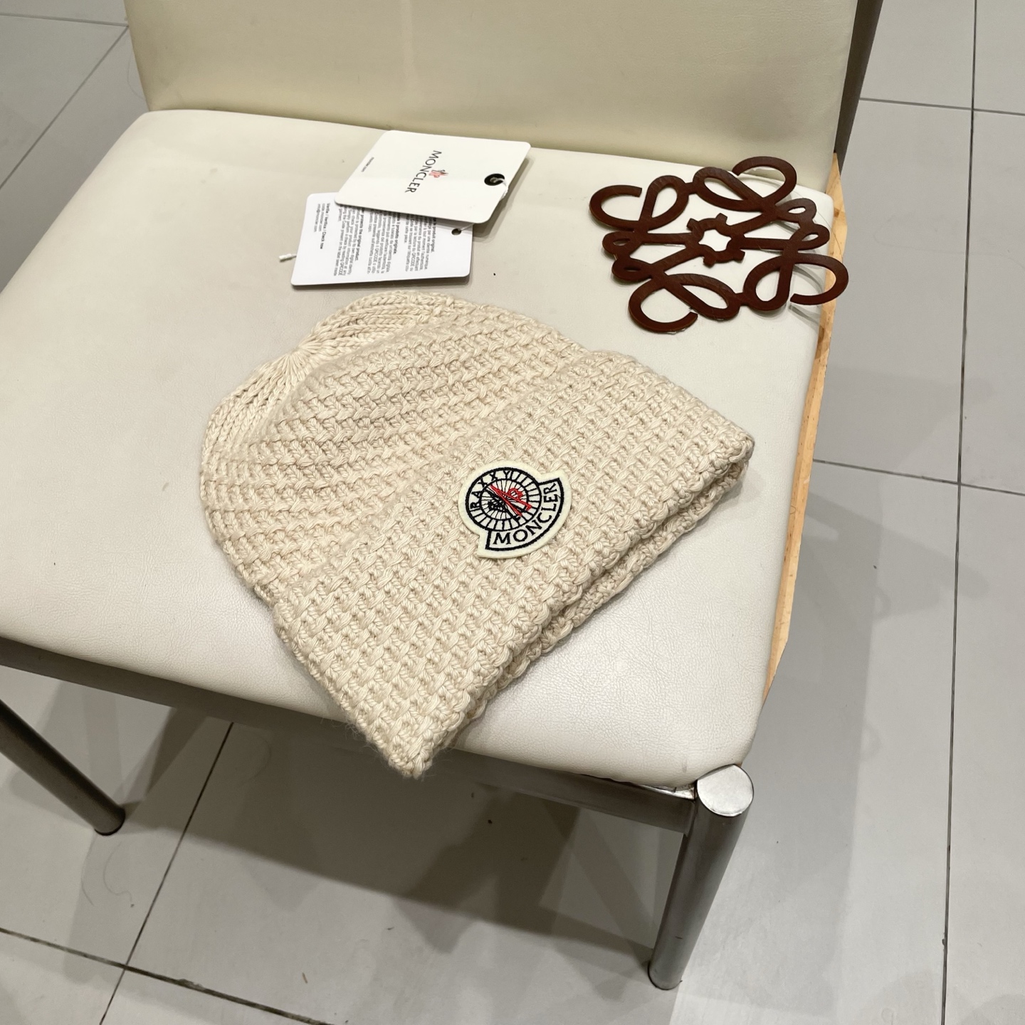  蒙口官方热卖爆款，70羊毛30兔毛针织毛线帽，时尚好品质高端大气，超柔软！超火爆💖质感很赞，出街超好搭