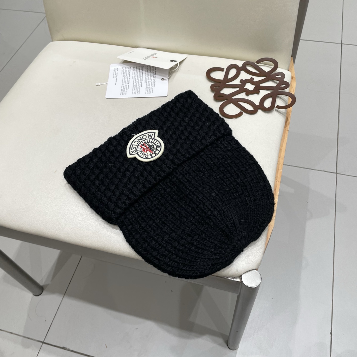  蒙口官方热卖爆款，70羊毛30兔毛针织毛线帽，时尚好品质高端大气，超柔软！超火爆💖质感很赞，出街超好搭