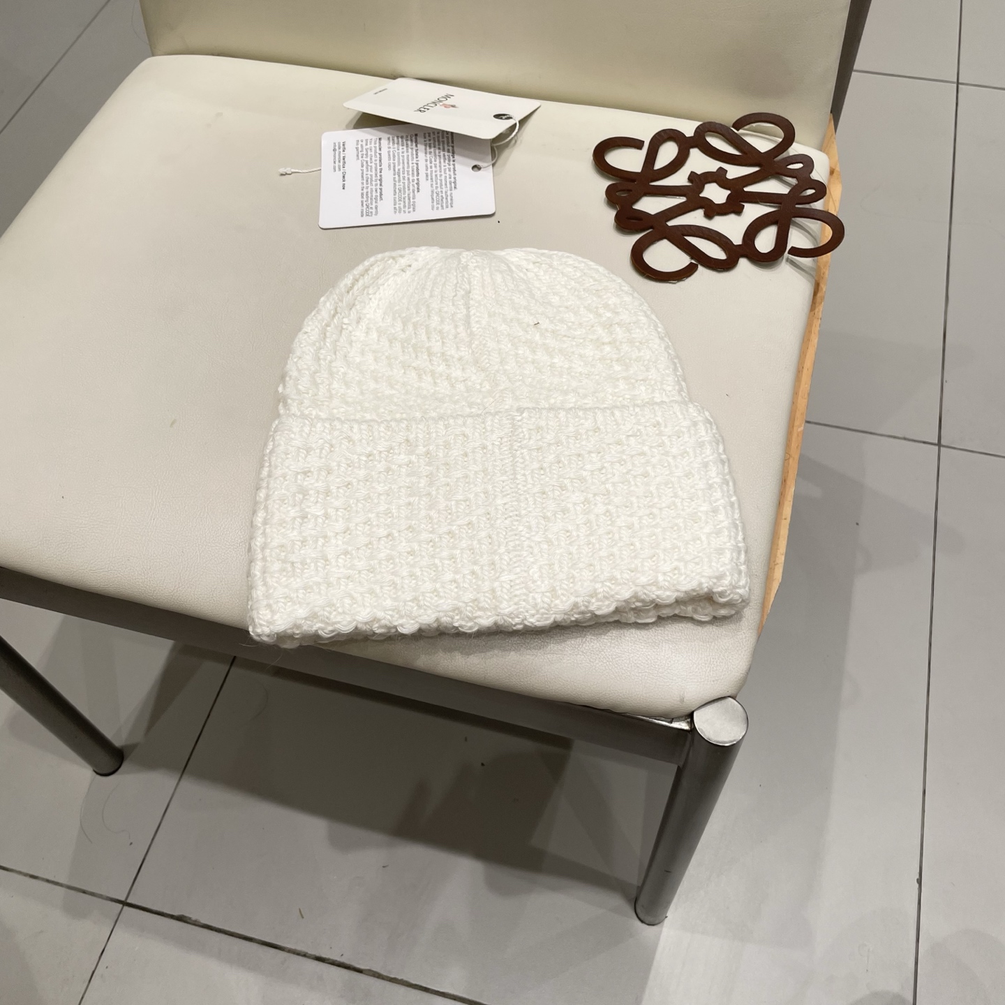  蒙口官方热卖爆款，70羊毛30兔毛针织毛线帽，时尚好品质高端大气，超柔软！超火爆💖质感很赞，出街超好搭