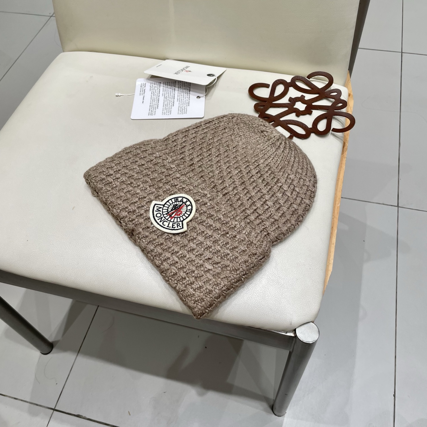  蒙口官方热卖爆款，70羊毛30兔毛针织毛线帽，时尚好品质高端大气，超柔软！超火爆💖质感很赞，出街超好搭