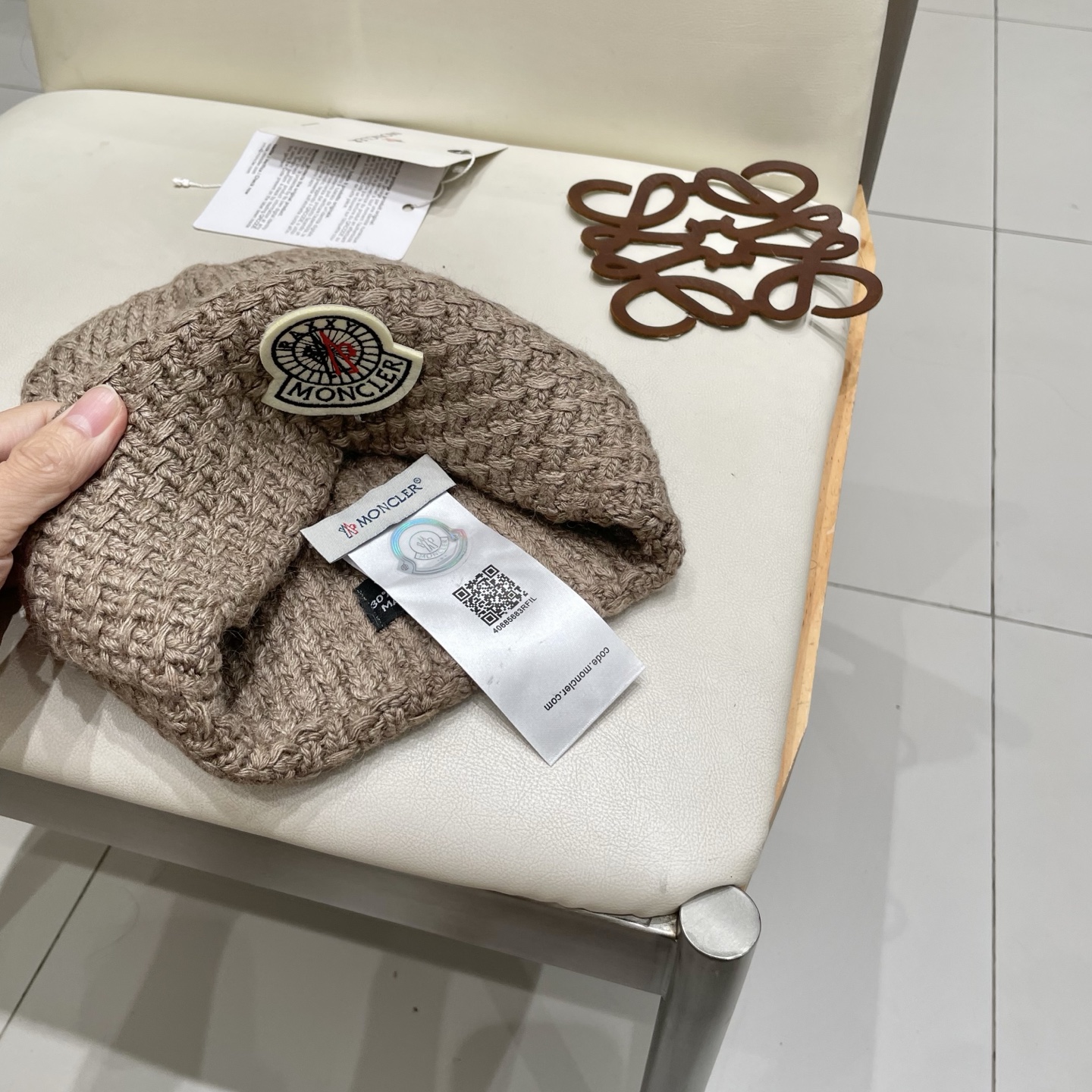  蒙口官方热卖爆款，70羊毛30兔毛针织毛线帽，时尚好品质高端大气，超柔软！超火爆💖质感很赞，出街超好搭