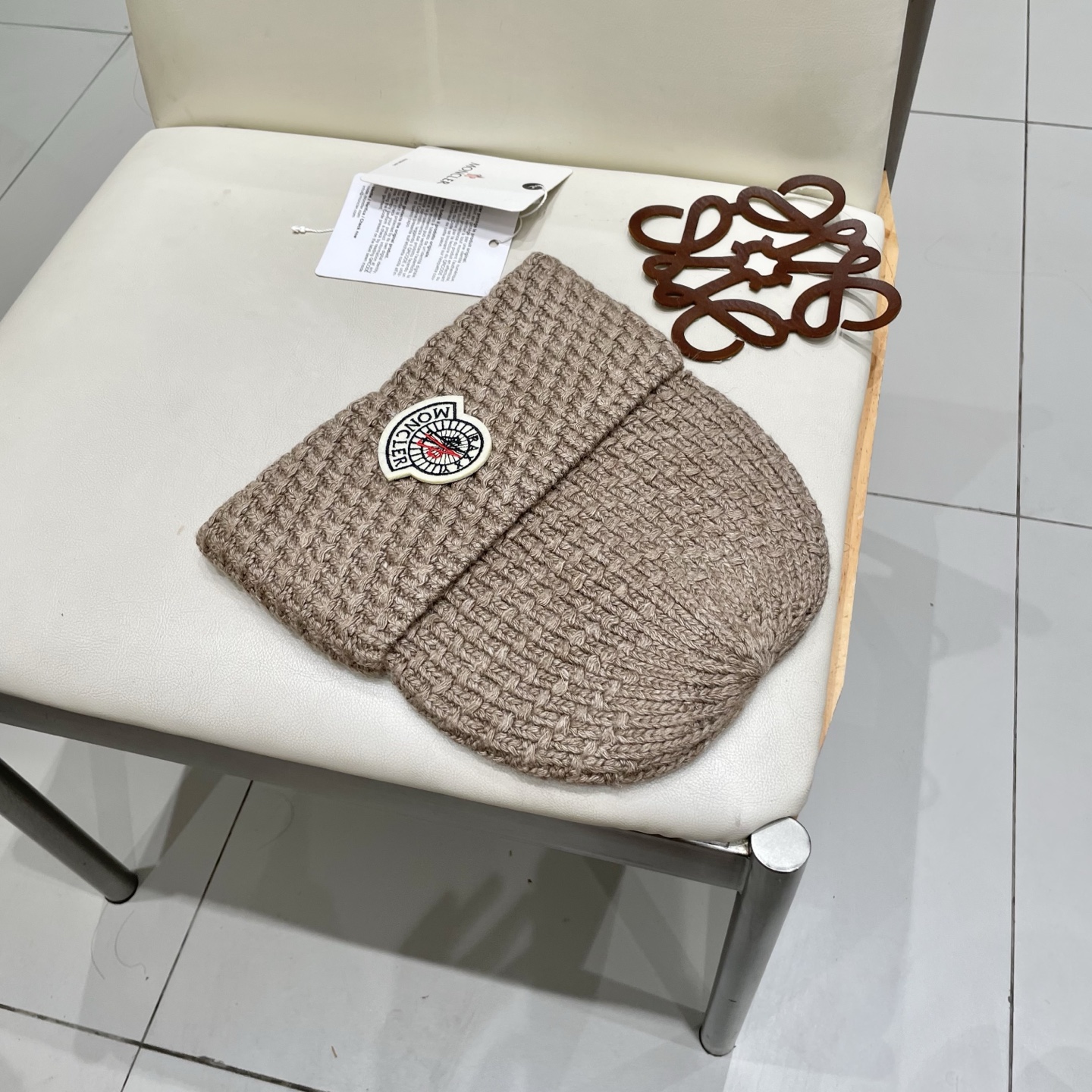  蒙口官方热卖爆款，70羊毛30兔毛针织毛线帽，时尚好品质高端大气，超柔软！超火爆💖质感很赞，出街超好搭