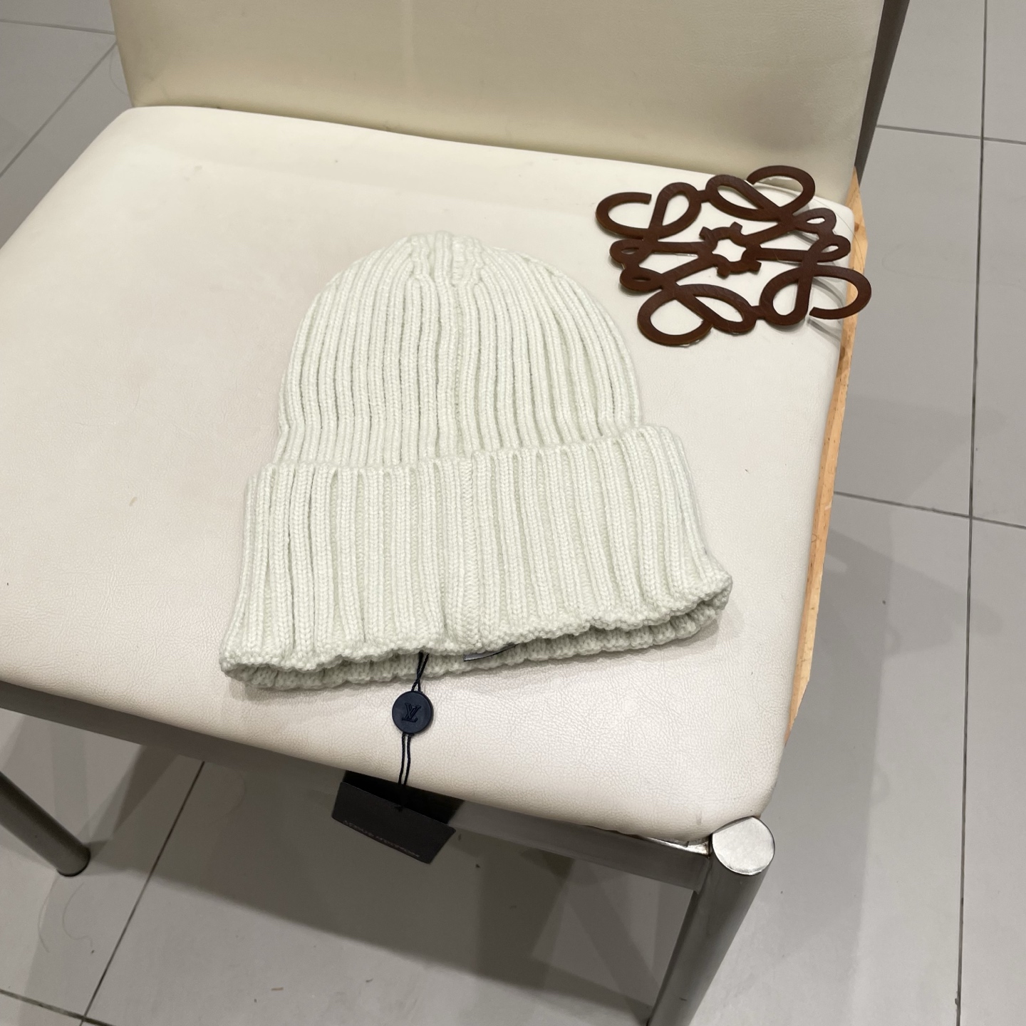   LV路易威登 2025秋冬新款毛线帽，男女款针织帽，