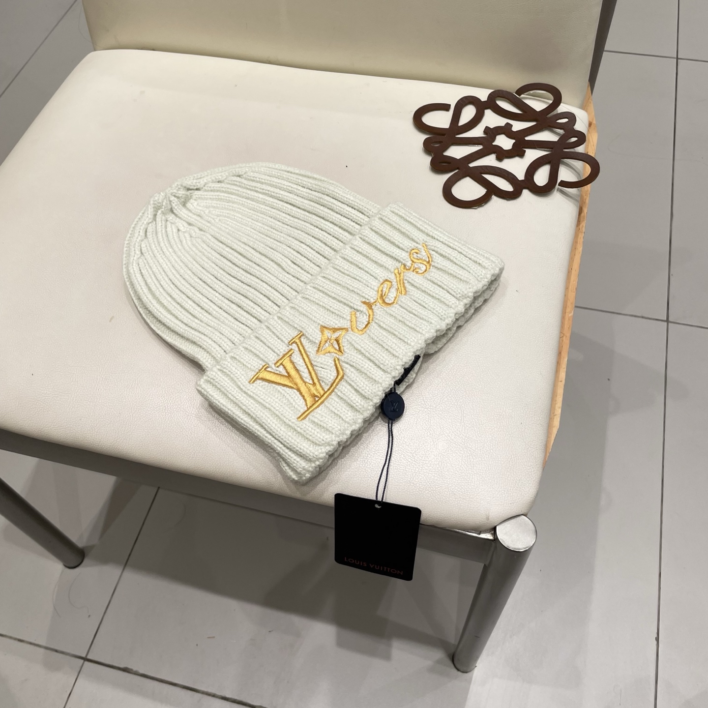   LV路易威登 2025秋冬新款毛线帽，男女款针织帽，