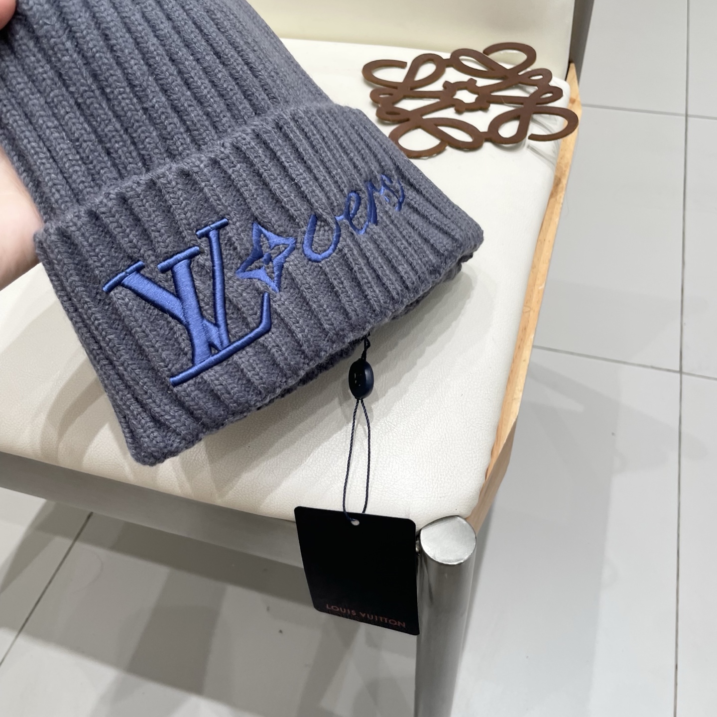   LV路易威登 2025秋冬新款毛线帽，男女款针织帽，