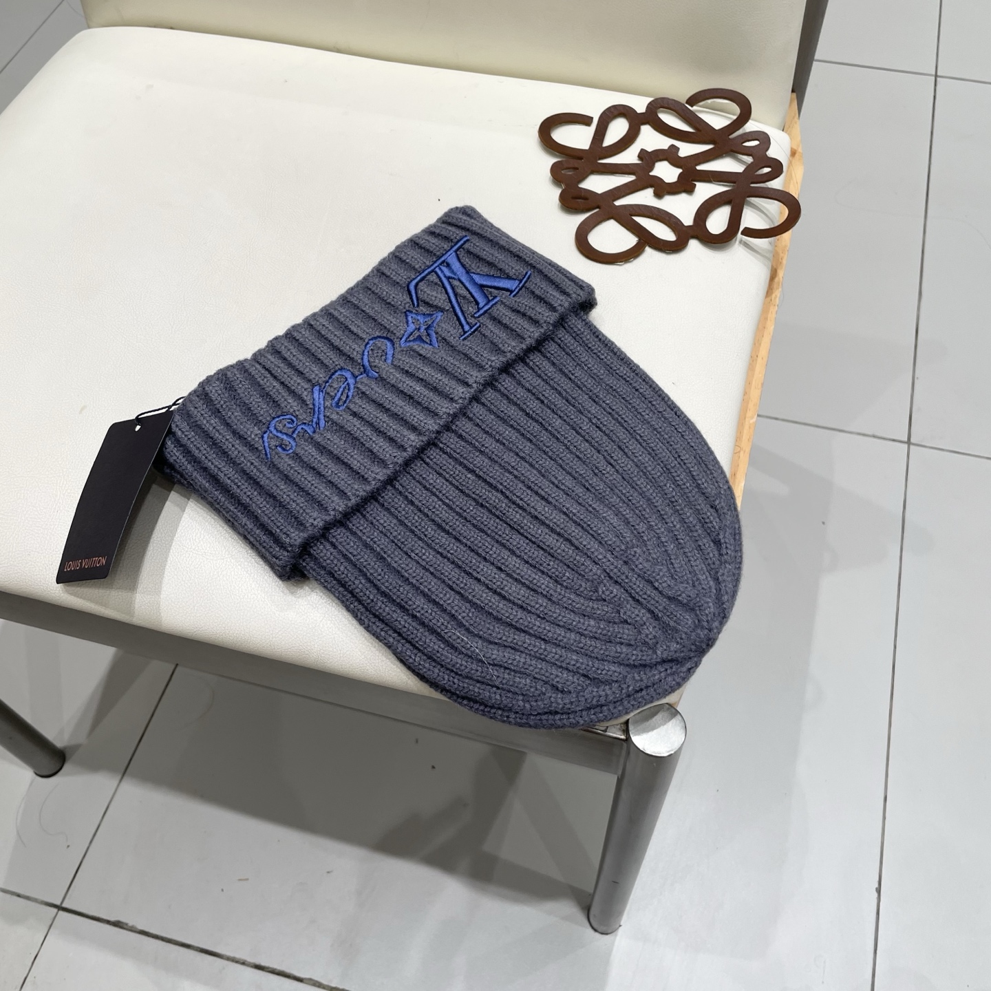   LV路易威登 2025秋冬新款毛线帽，男女款针织帽，