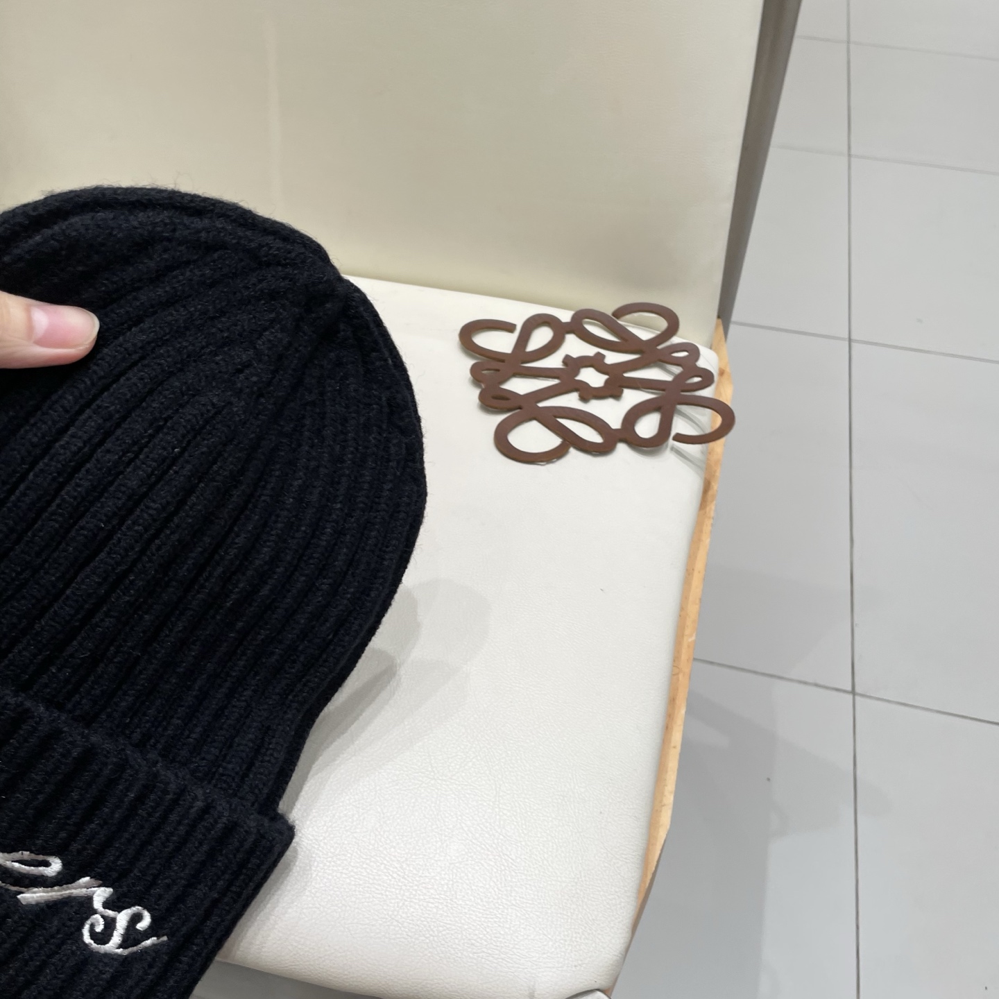   LV路易威登 2025秋冬新款毛线帽，男女款针织帽，