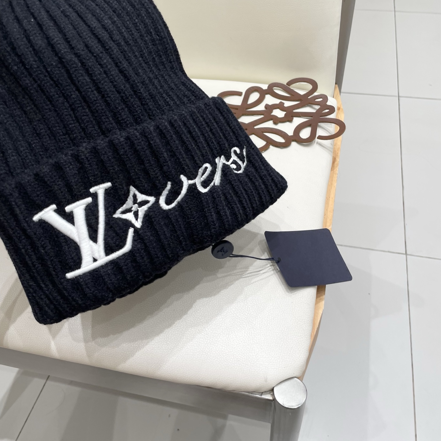   LV路易威登 2025秋冬新款毛线帽，男女款针织帽，