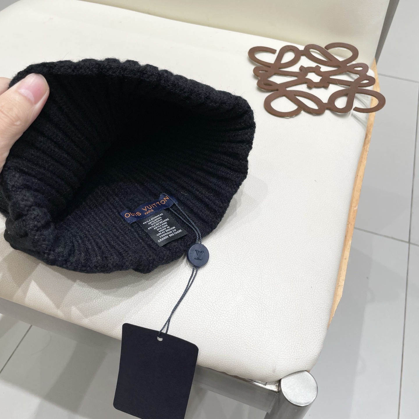   LV路易威登 2025秋冬新款毛线帽，男女款针织帽，