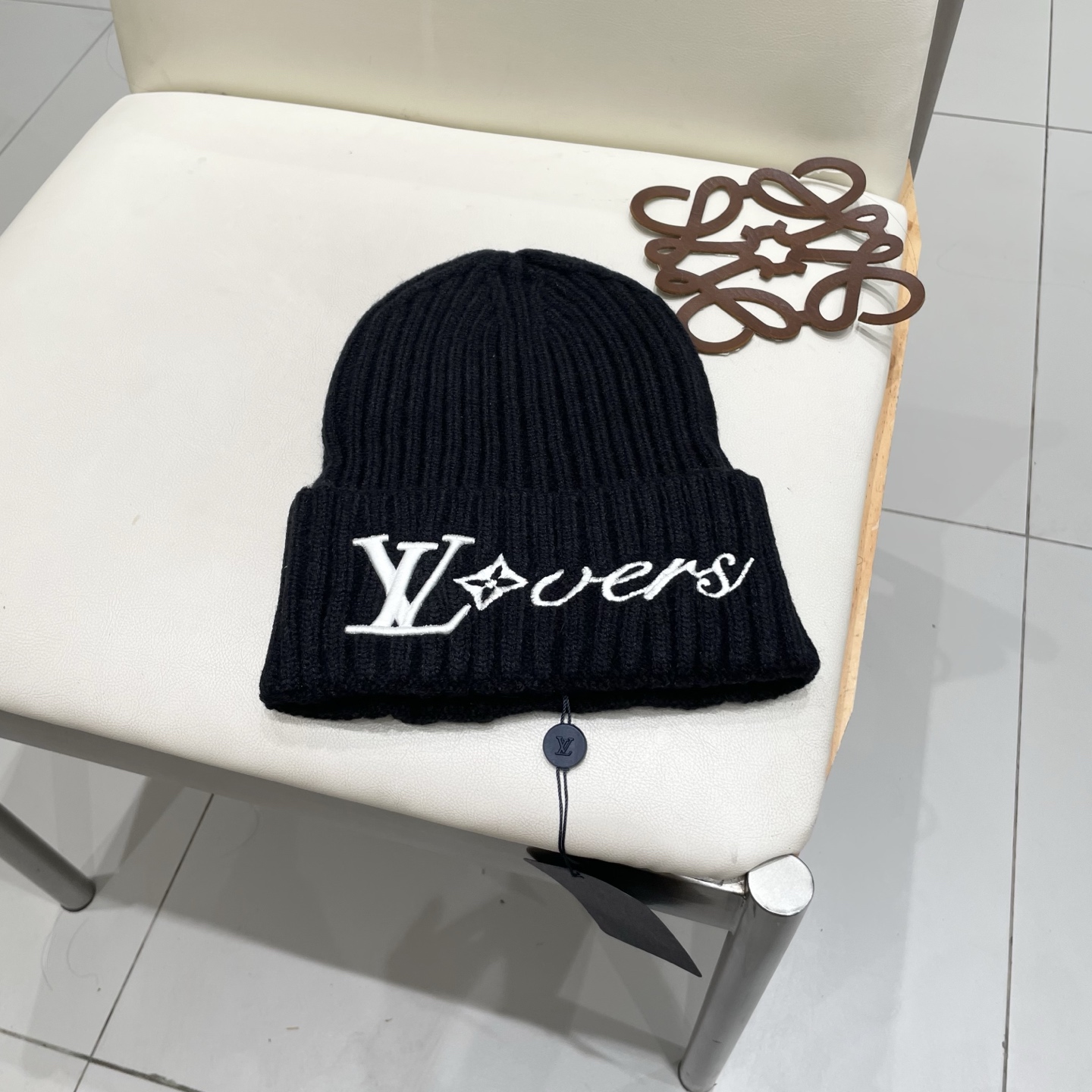   LV路易威登 2025秋冬新款毛线帽，男女款针织帽，