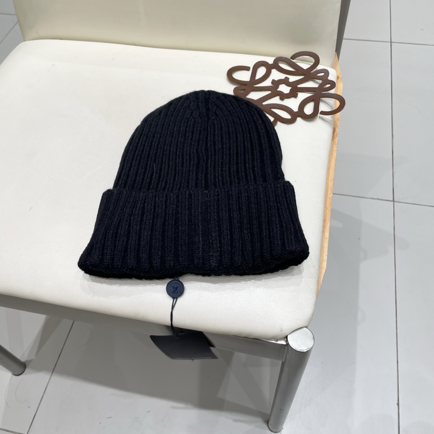   LV路易威登 2025秋冬新款毛线帽，男女款针织帽，