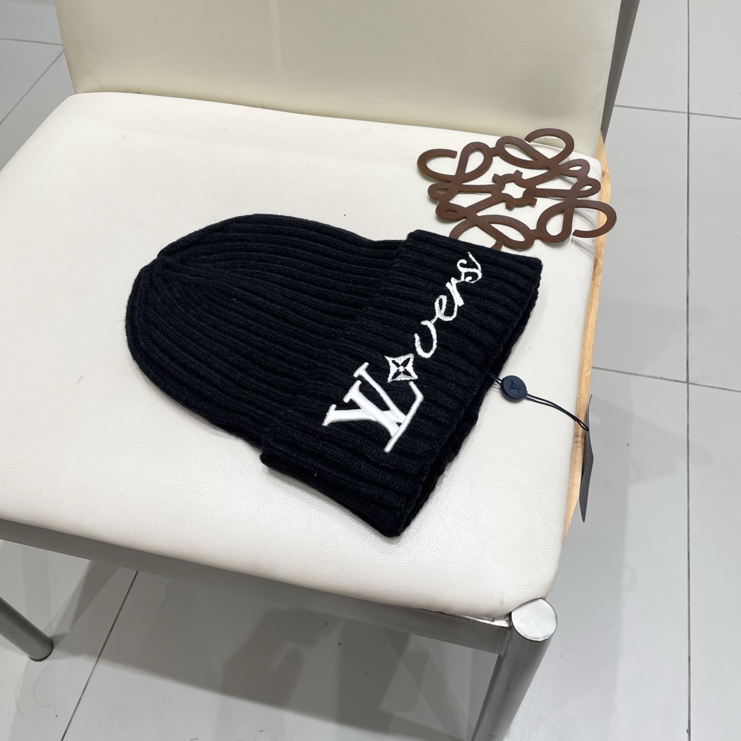   LV路易威登 2025秋冬新款毛线帽，男女款针织帽，