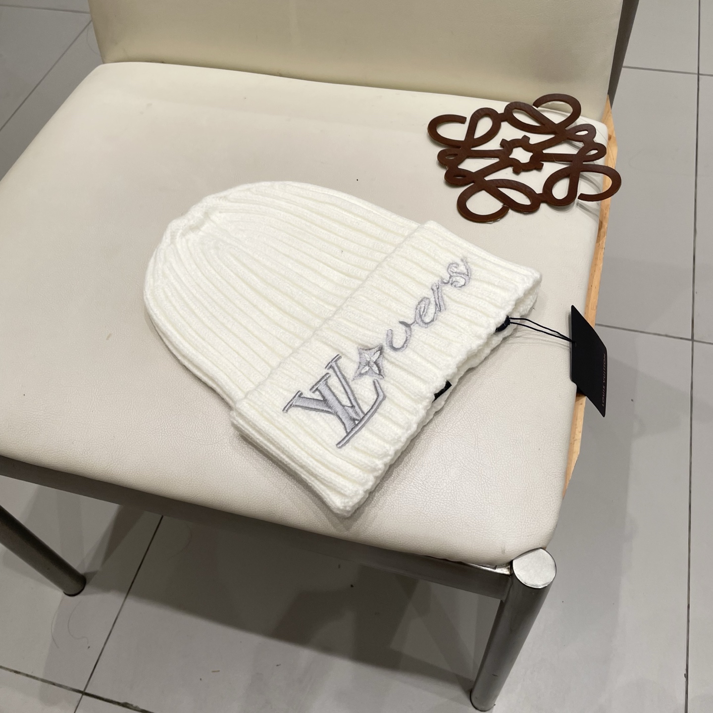   LV路易威登 2025秋冬新款毛线帽，男女款针织帽，