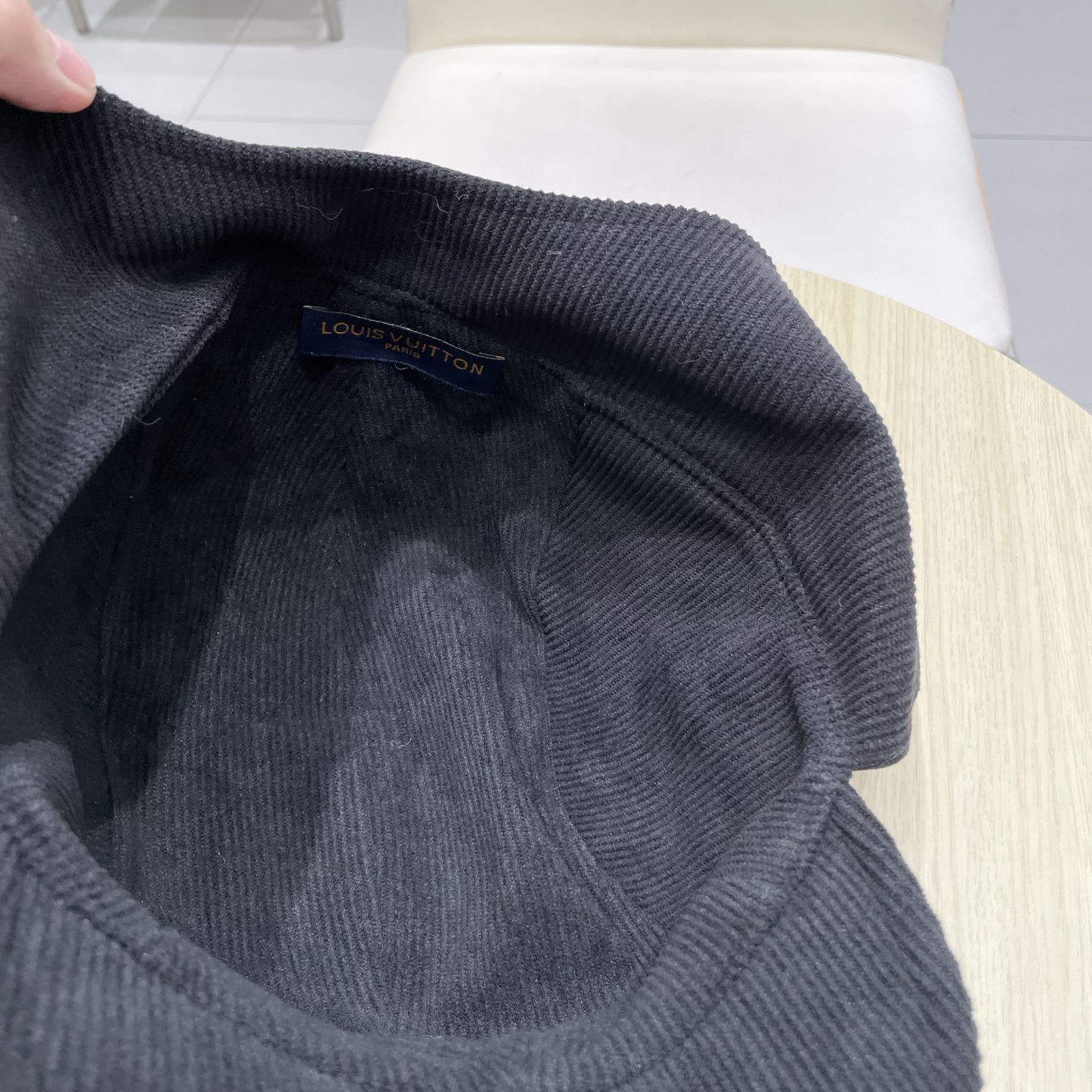 🧢路易威登棒球帽 LouisVuitton😍25秋冬双面可戴灯芯绒保暖雷锋帽户外防风护耳东北飞行员帽滑雪