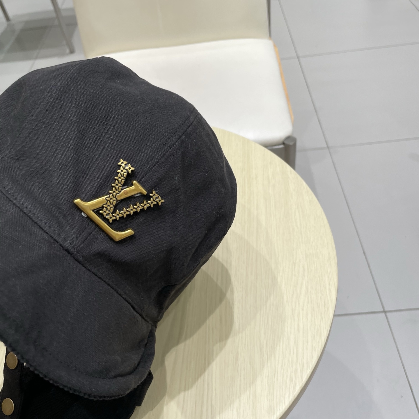 🧢路易威登棒球帽 LouisVuitton😍25秋冬双面可戴灯芯绒保暖雷锋帽户外防风护耳东北飞行员帽滑雪
