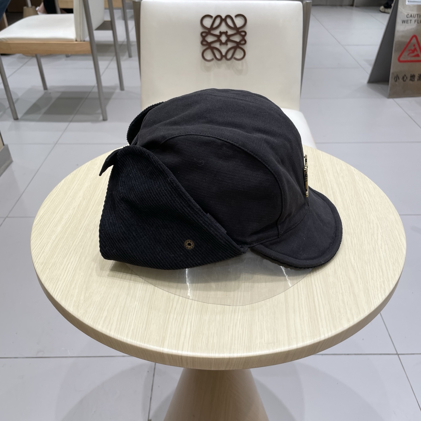 🧢路易威登棒球帽 LouisVuitton😍25秋冬双面可戴灯芯绒保暖雷锋帽户外防风护耳东北飞行员帽滑雪
