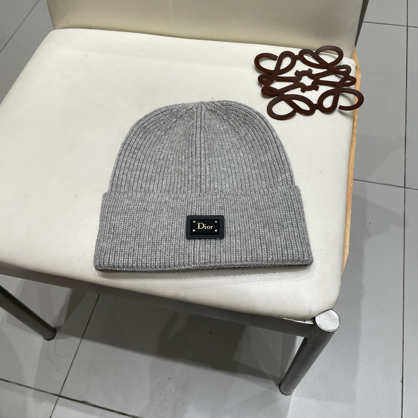 NO:541781,Woolen hat Dior Miss Dior knitted woolen hat, woolen hat, bucket hat, baseball cap, knitted hat, hat, dior, dior, espadrilles, hats19860909毛线帽 Dior Miss迪奥针织毛线帽,毛线帽帽子渔夫帽棒球帽针织帽,帽子,dior,dior,espadrilles,hats,hat