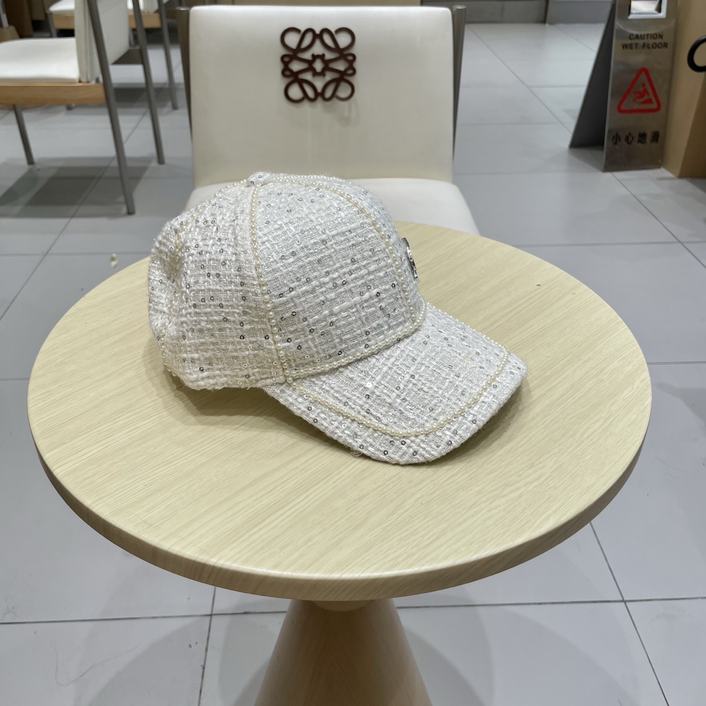  CHANEL 香奈儿 秋冬新款棒球帽 珍珠重工制作大气👈🏻👍休闲时尚👩潮流又有范👍百搭款！