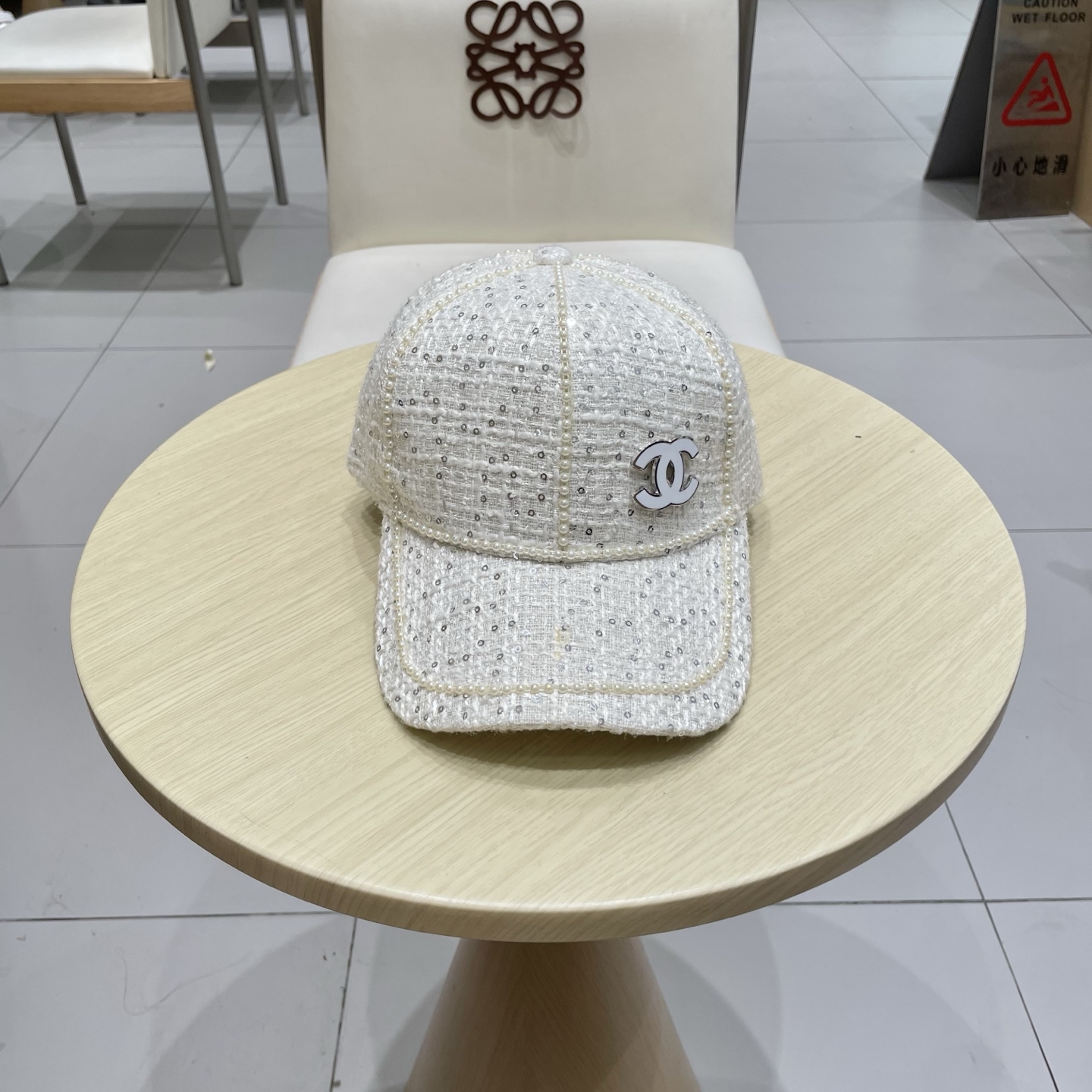  CHANEL 香奈儿 秋冬新款棒球帽 珍珠重工制作大气👈🏻👍休闲时尚👩潮流又有范👍百搭款！
