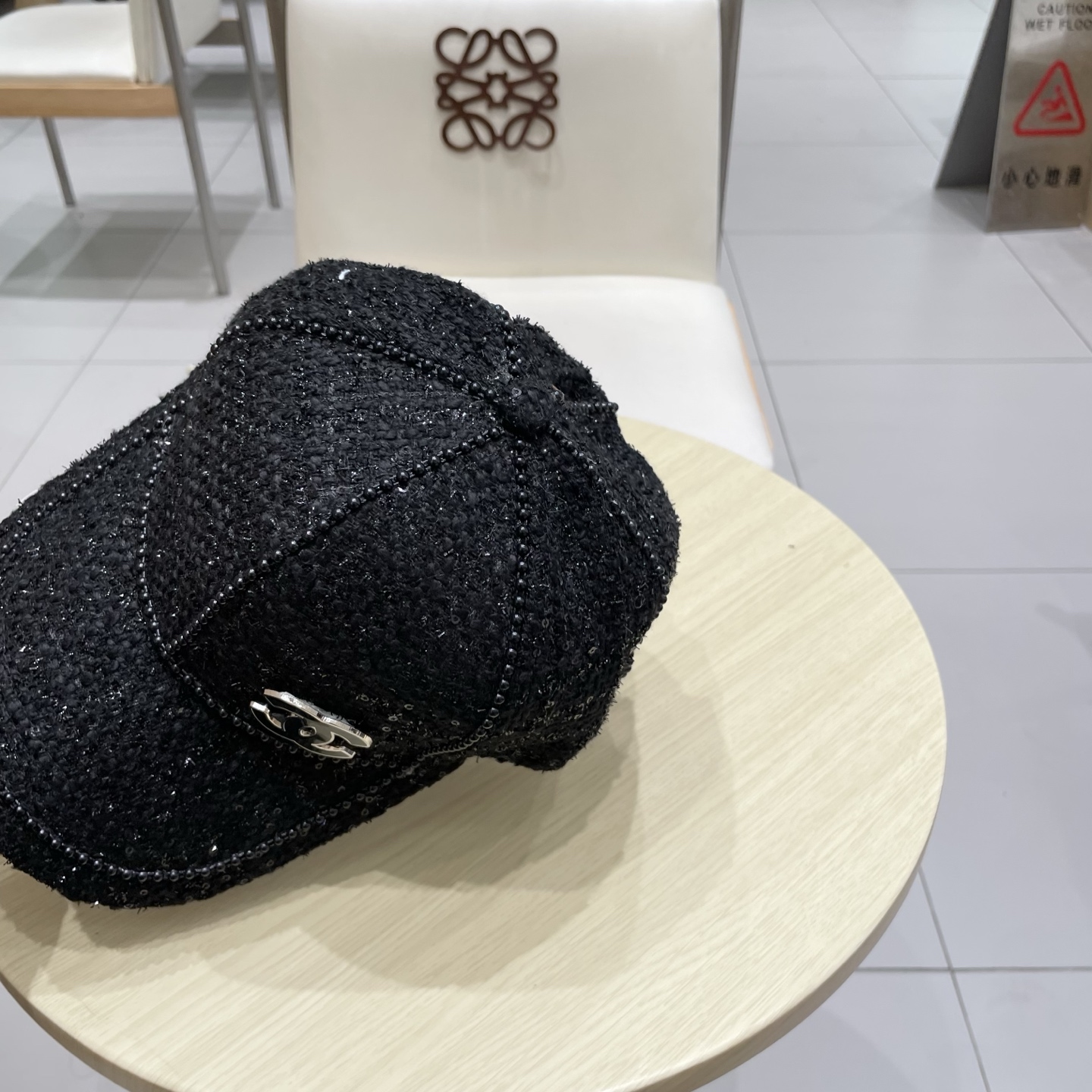  CHANEL 香奈儿 秋冬新款棒球帽 珍珠重工制作大气👈🏻👍休闲时尚👩潮流又有范👍百搭款！