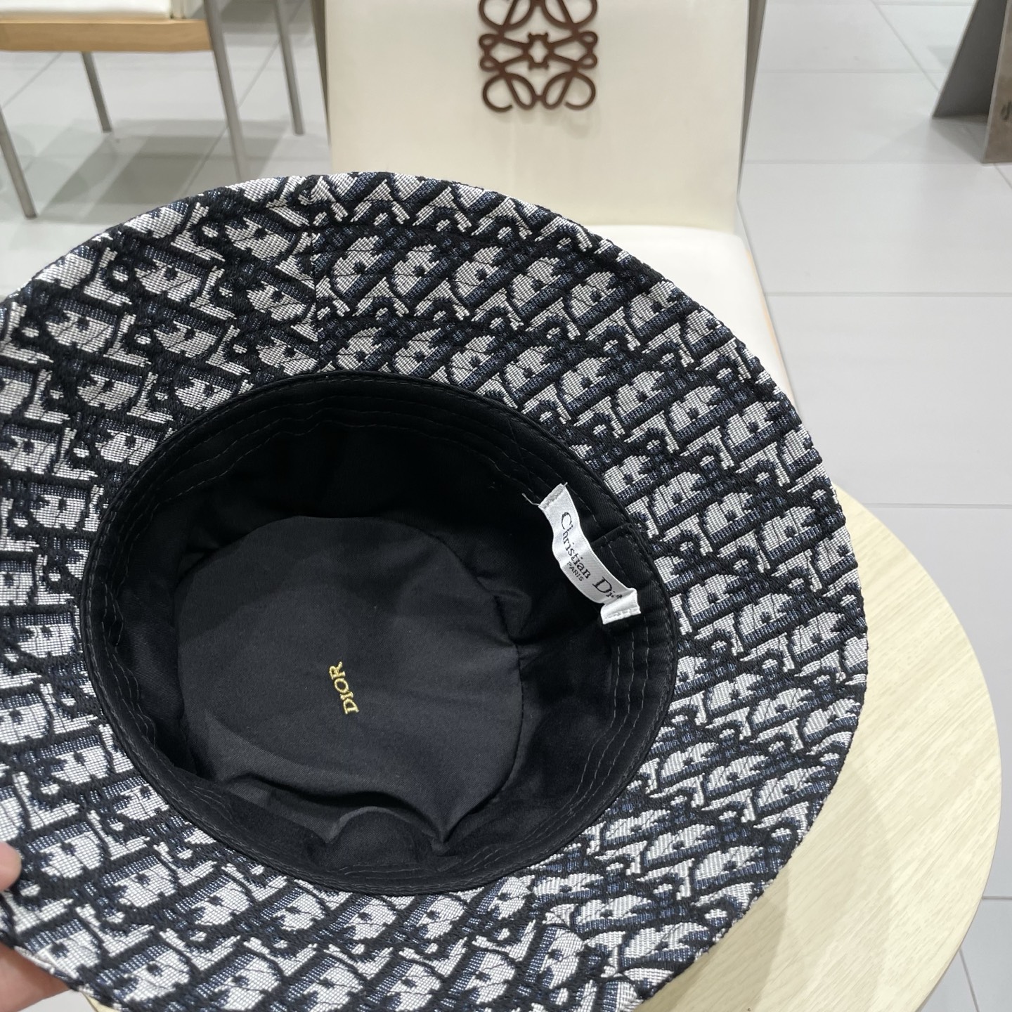  Dior 迪奥 新款原单渔夫帽， 精致純也格调很有感觉，很酷很时尚，质量超赞