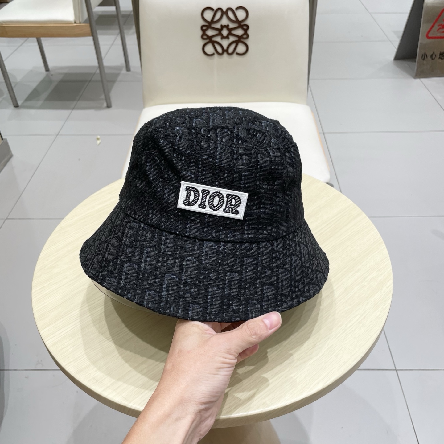  Dior 迪奥 新款原单渔夫帽， 精致純也格调很有感觉，很酷很时尚，质量超赞