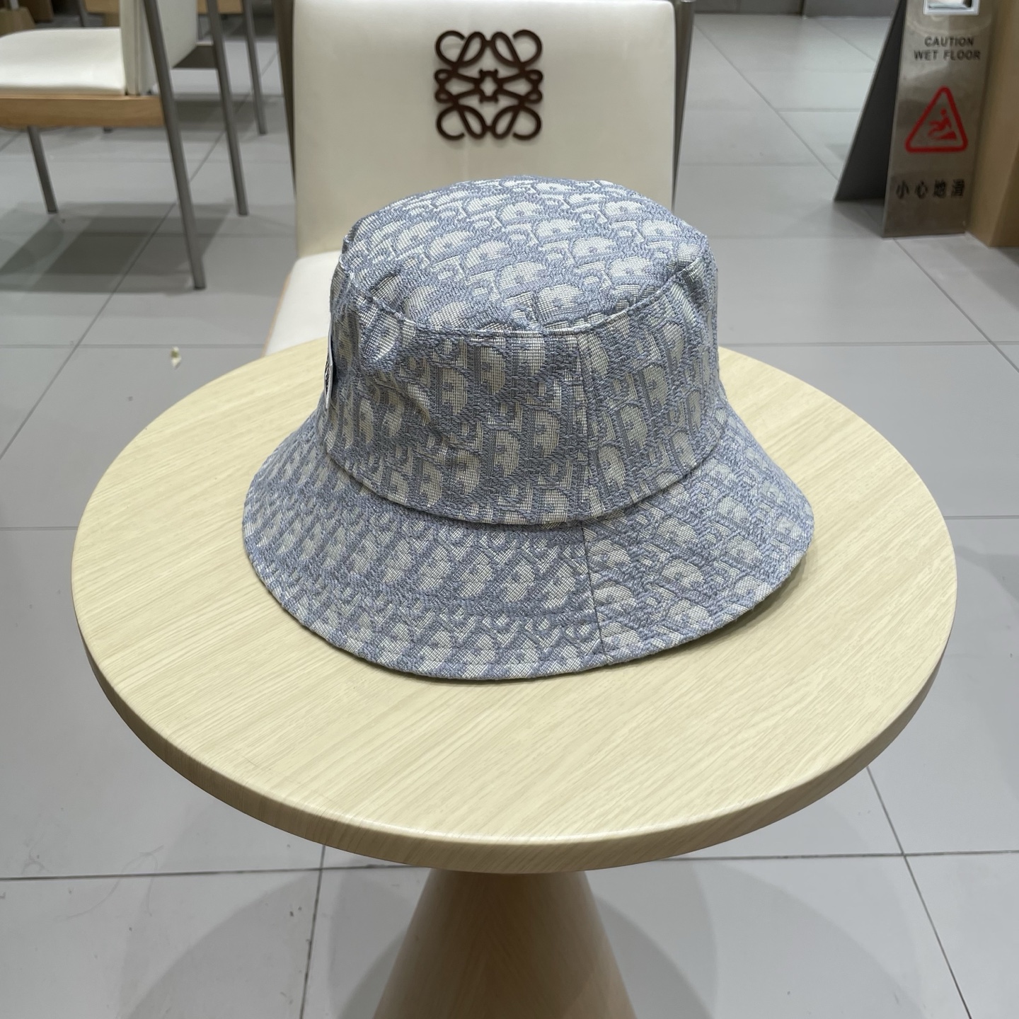  Dior 迪奥 新款原单渔夫帽， 精致純也格调很有感觉，很酷很时尚，质量超赞