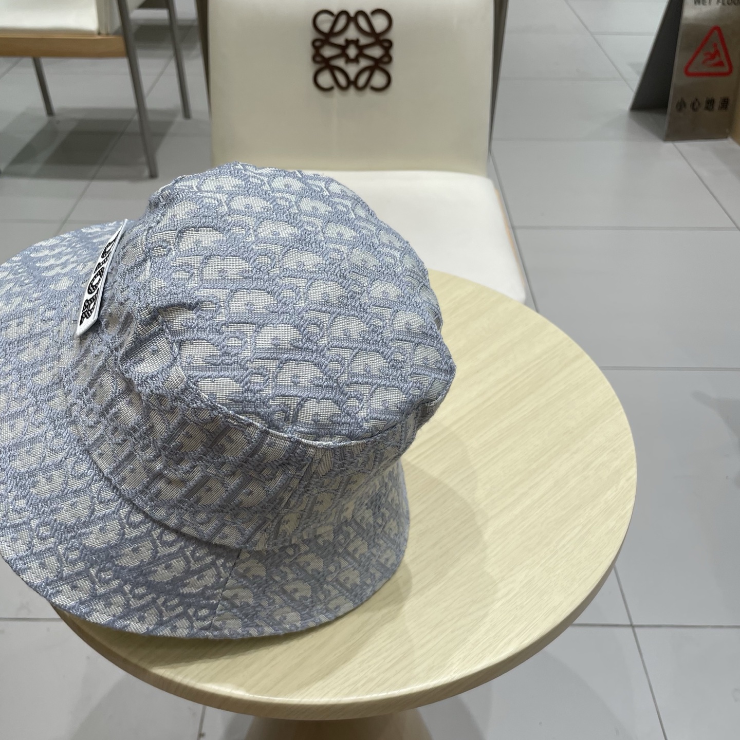  Dior 迪奥 新款原单渔夫帽， 精致純也格调很有感觉，很酷很时尚，质量超赞