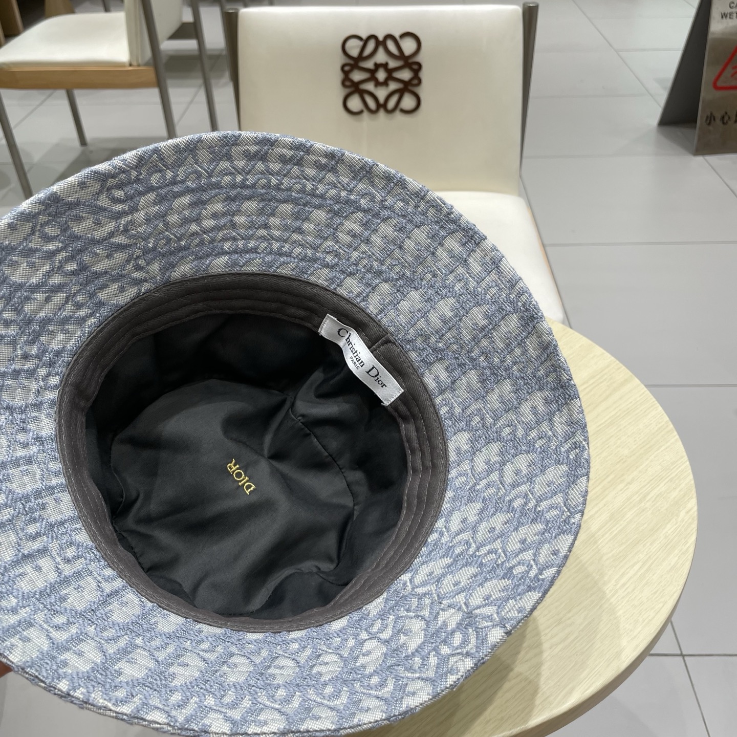  Dior 迪奥 新款原单渔夫帽， 精致純也格调很有感觉，很酷很时尚，质量超赞