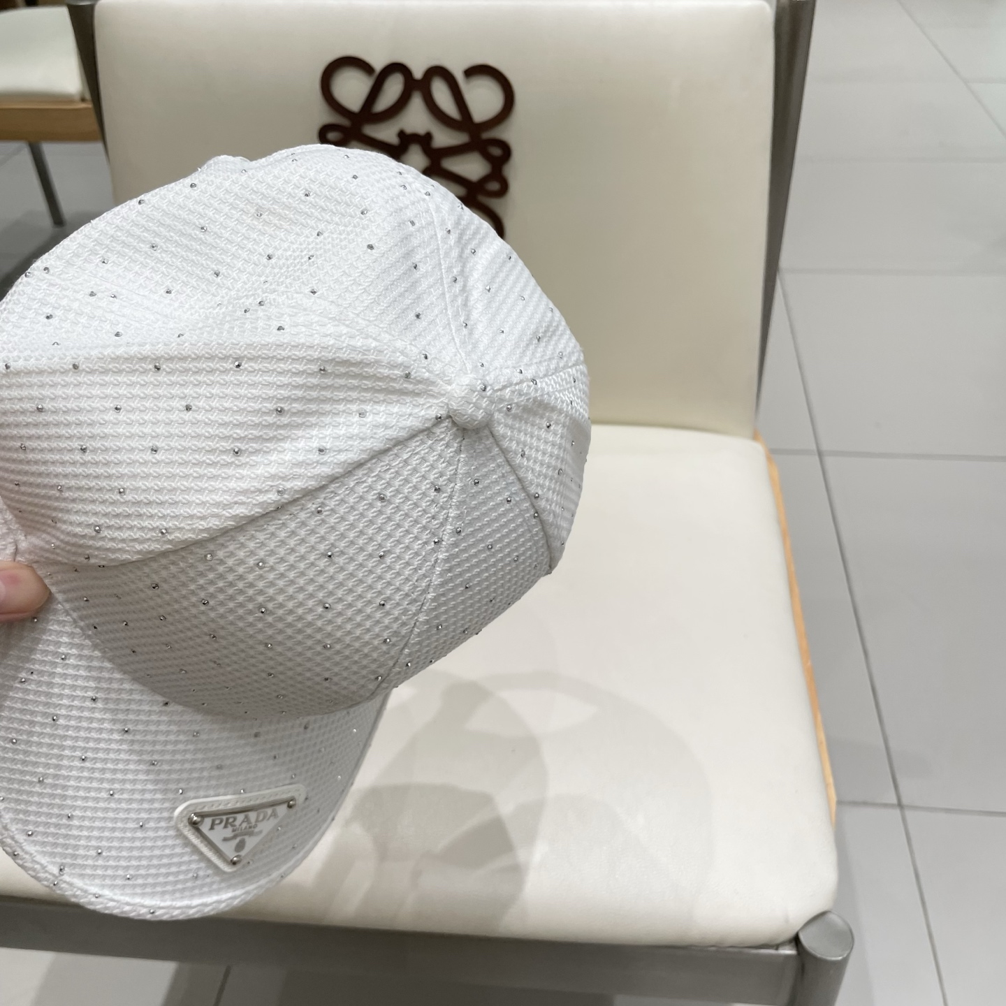  普拉达 PRADA 新品经典棒球帽 代购版本！时尚潮流，高端做工！非一般的品质，细节看实拍哦