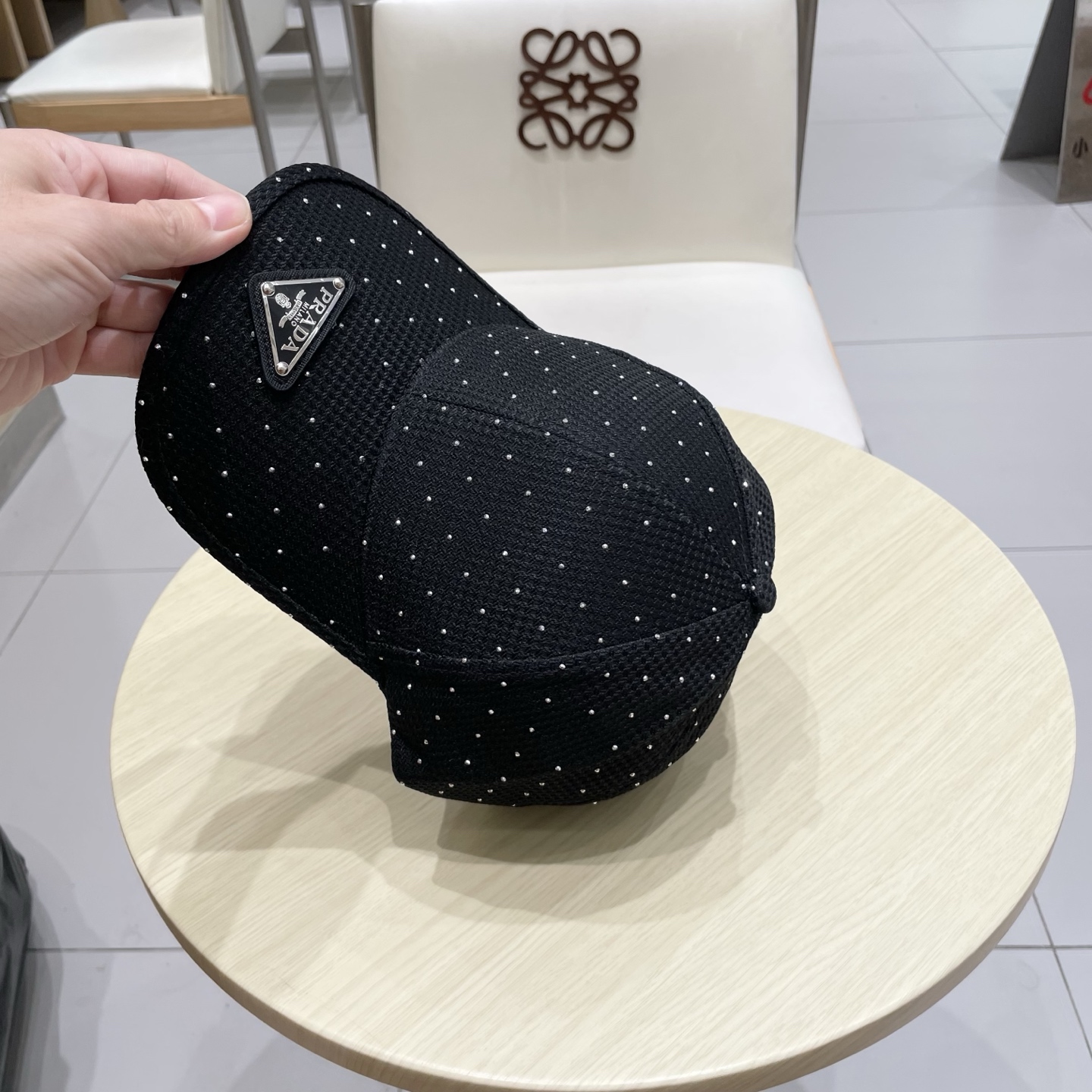  普拉达 PRADA 新品经典棒球帽 代购版本！时尚潮流，高端做工！非一般的品质，细节看实拍哦