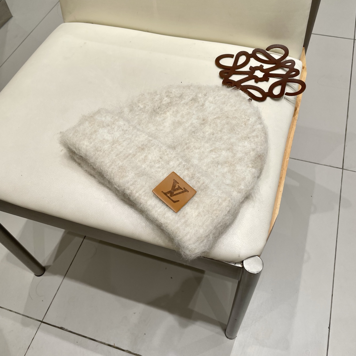 🧢路易威登LouisVuitton😍拉毛软糯针织帽子女冬季毛绒保暖毛线帽白色护耳帽冷帽男