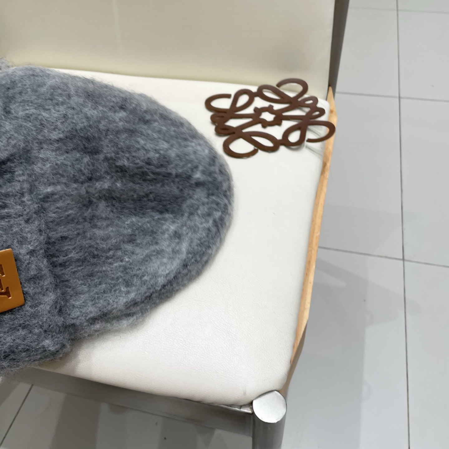 🧢路易威登LouisVuitton😍拉毛软糯针织帽子女冬季毛绒保暖毛线帽白色护耳帽冷帽男