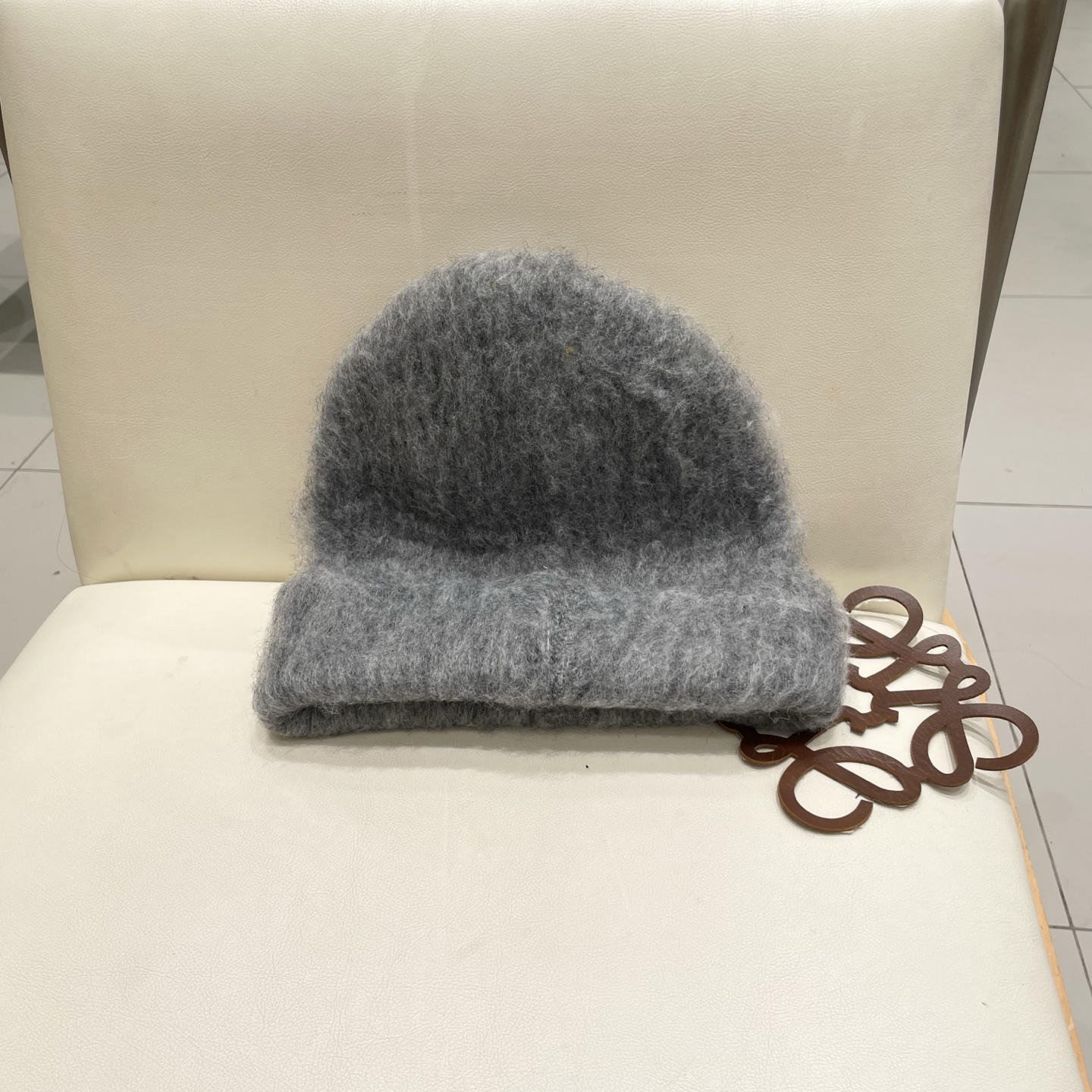 🧢路易威登LouisVuitton😍拉毛软糯针织帽子女冬季毛绒保暖毛线帽白色护耳帽冷帽男