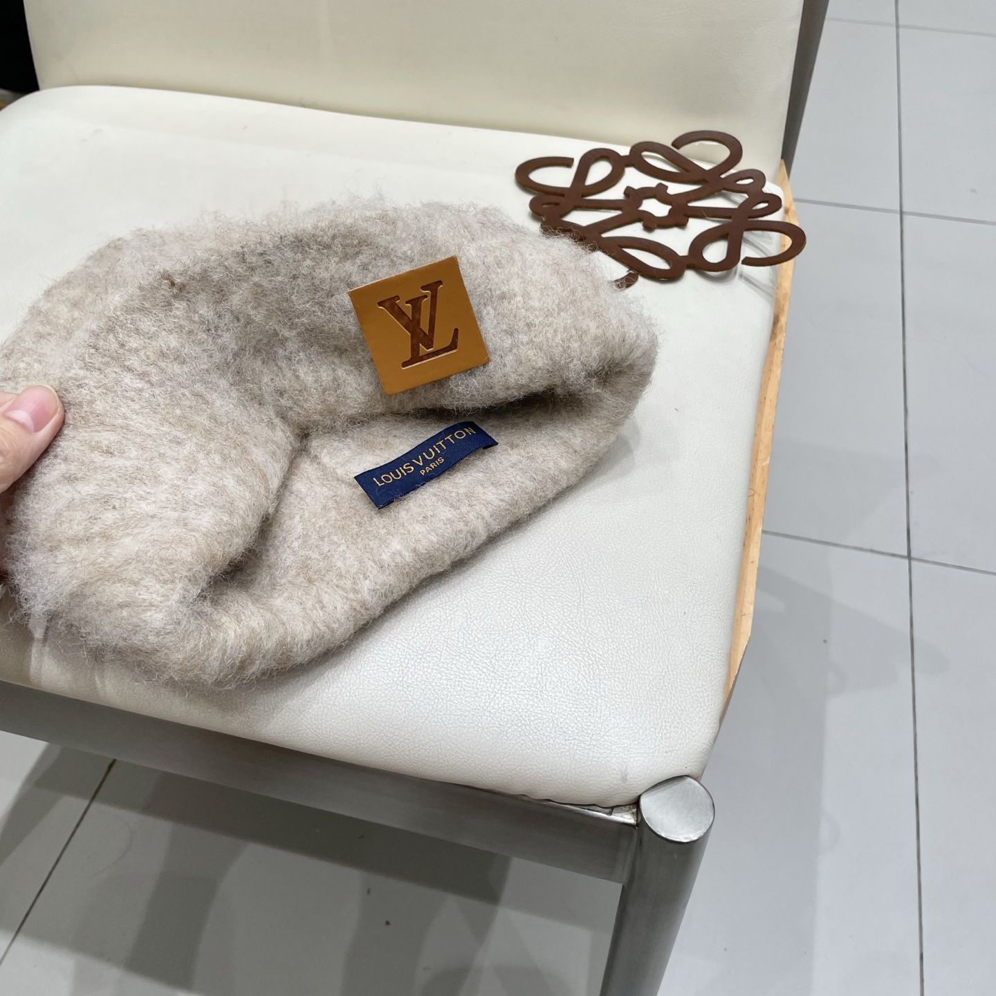 🧢路易威登LouisVuitton😍拉毛软糯针织帽子女冬季毛绒保暖毛线帽白色护耳帽冷帽男