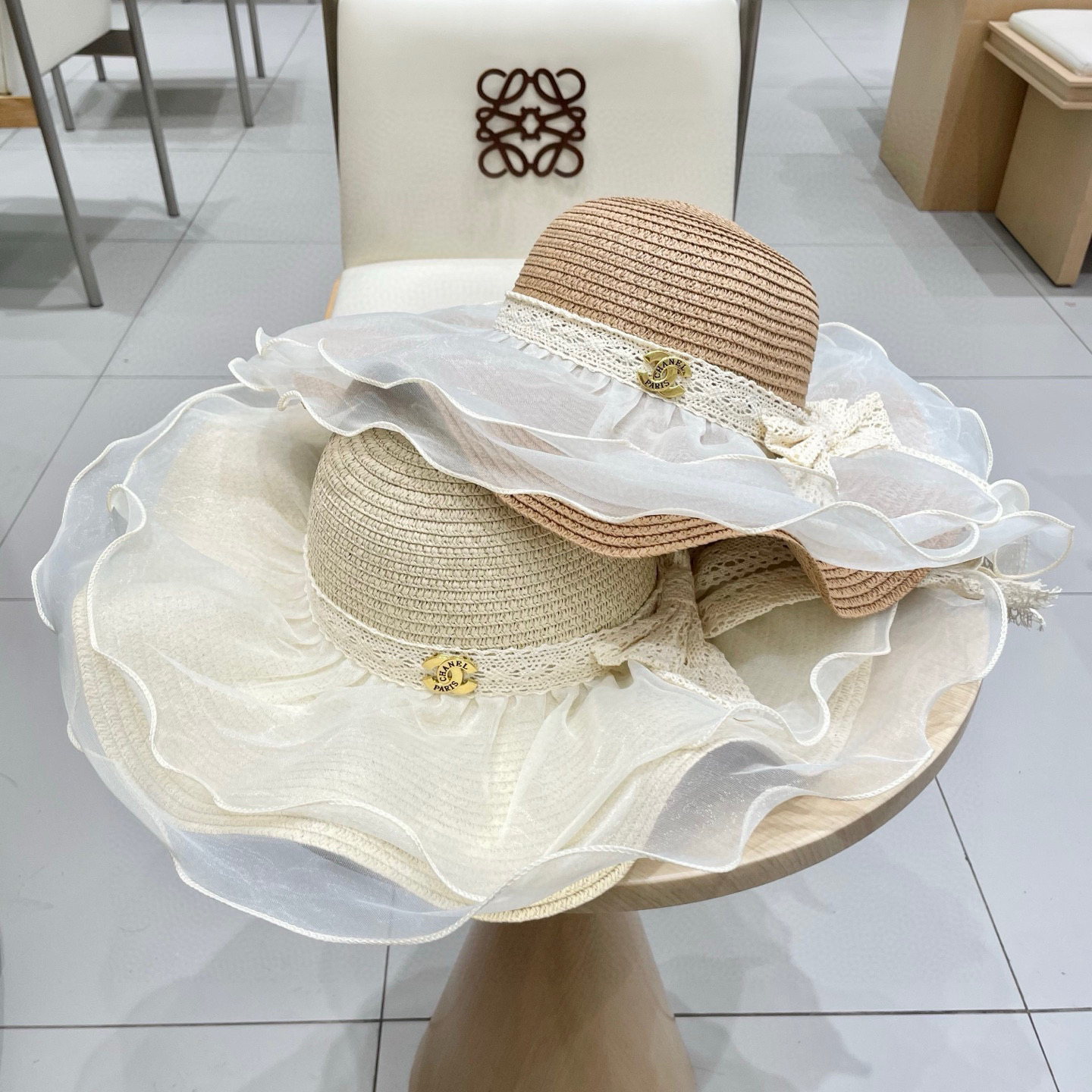  Chanel香奈儿新款纯色网纱遮阳帽户外海边度假防晒帽蕾丝飘带草帽太阳帽女