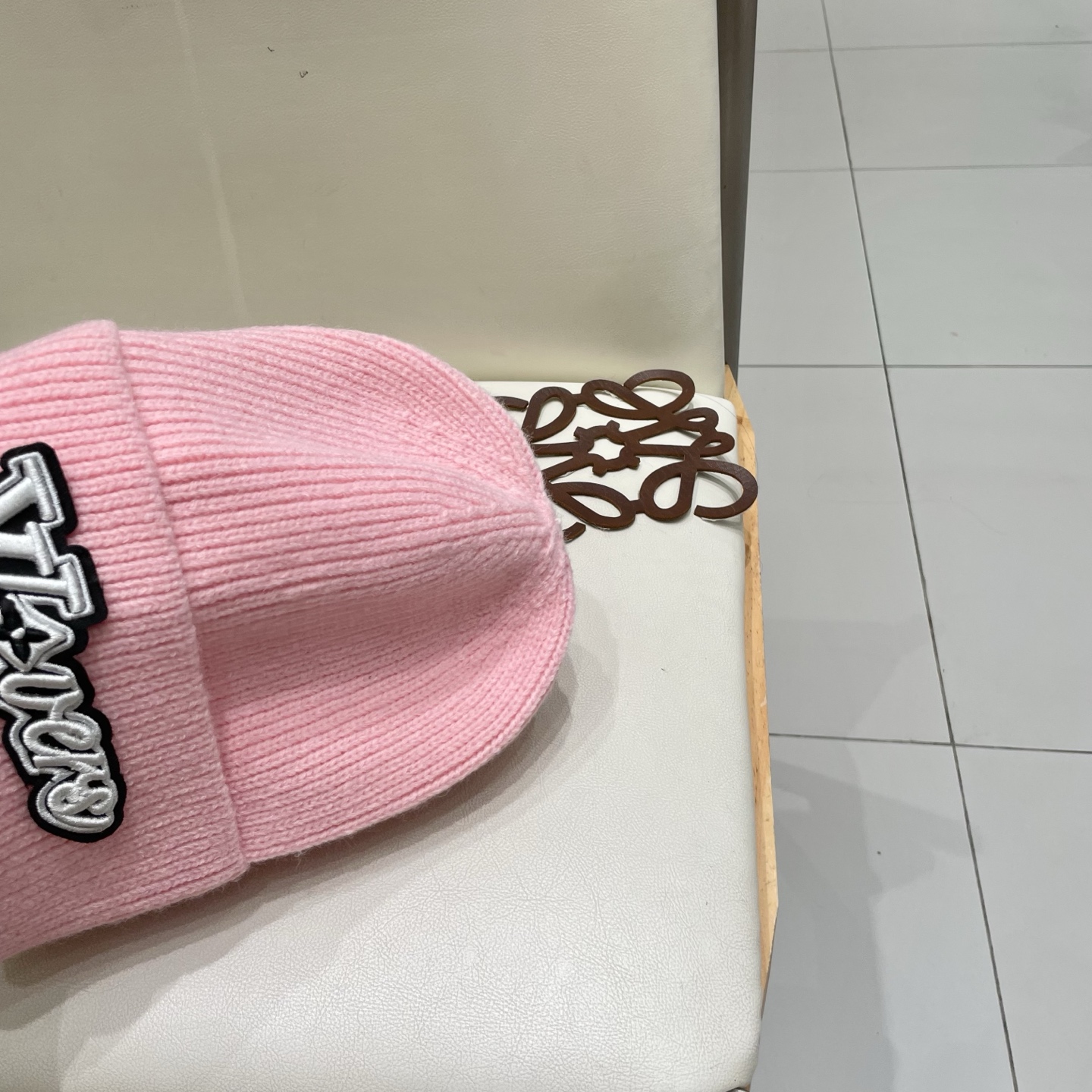  LV 路易威登 2025秋冬新款毛线帽，男女款针织帽，