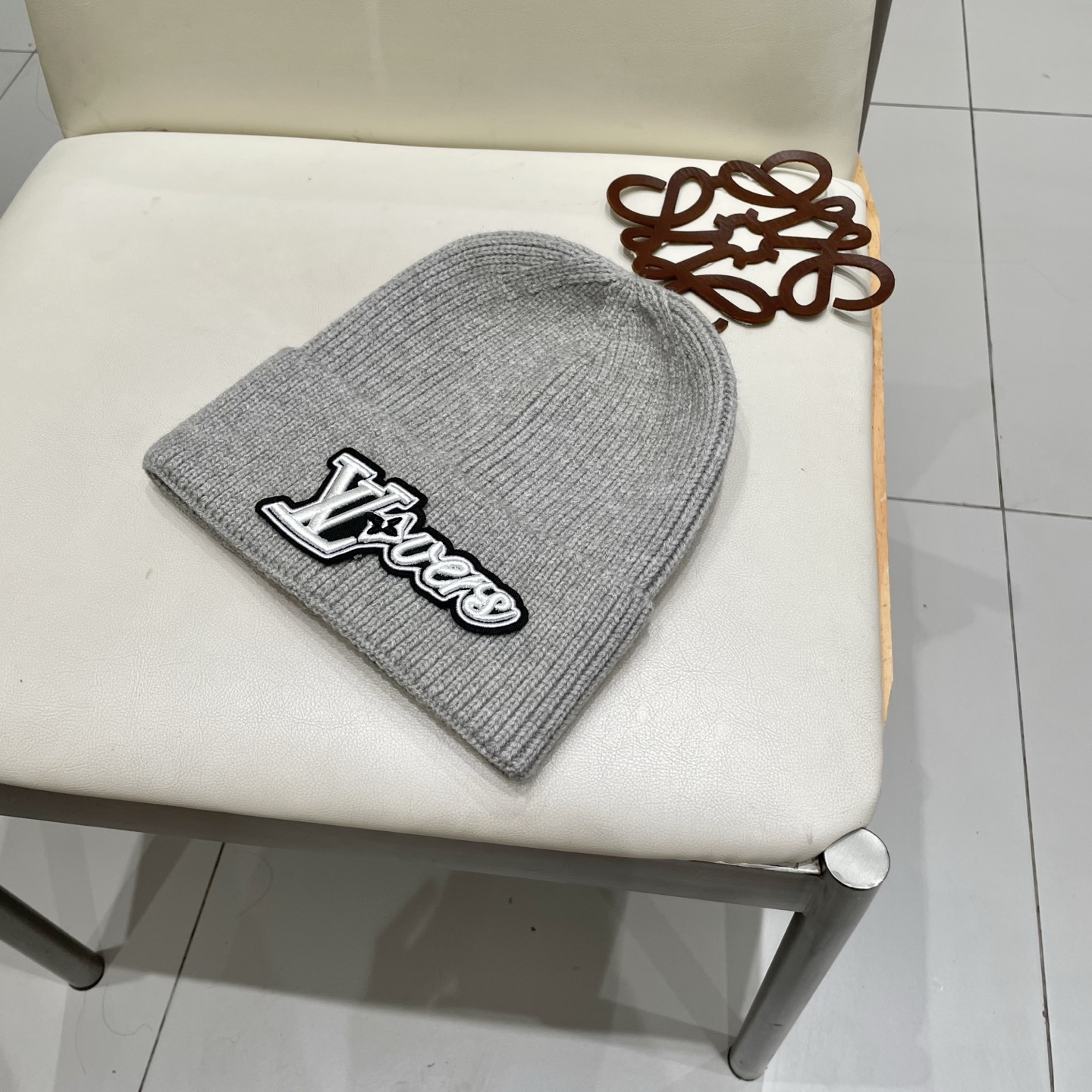  LV 路易威登 2025秋冬新款毛线帽，男女款针织帽，