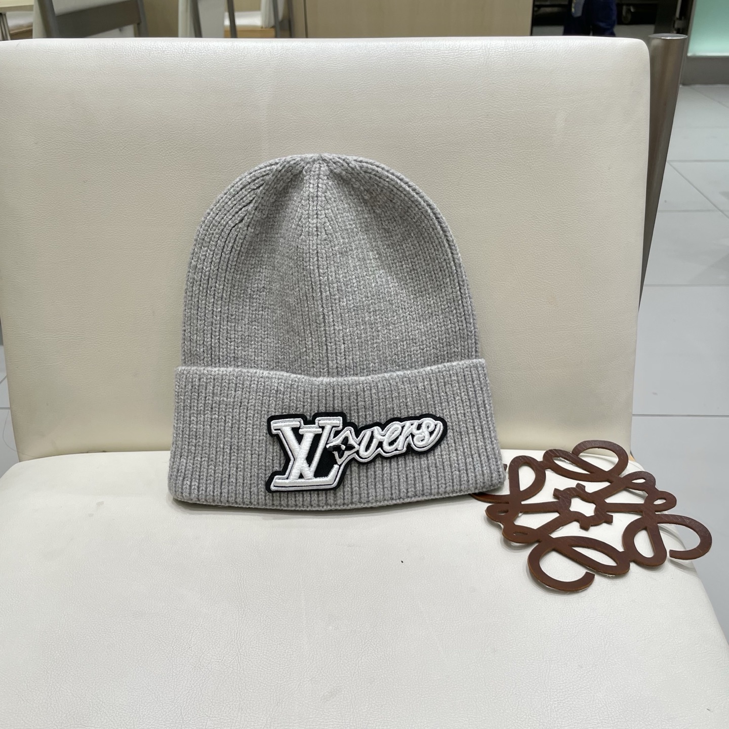  LV 路易威登 2025秋冬新款毛线帽，男女款针织帽，